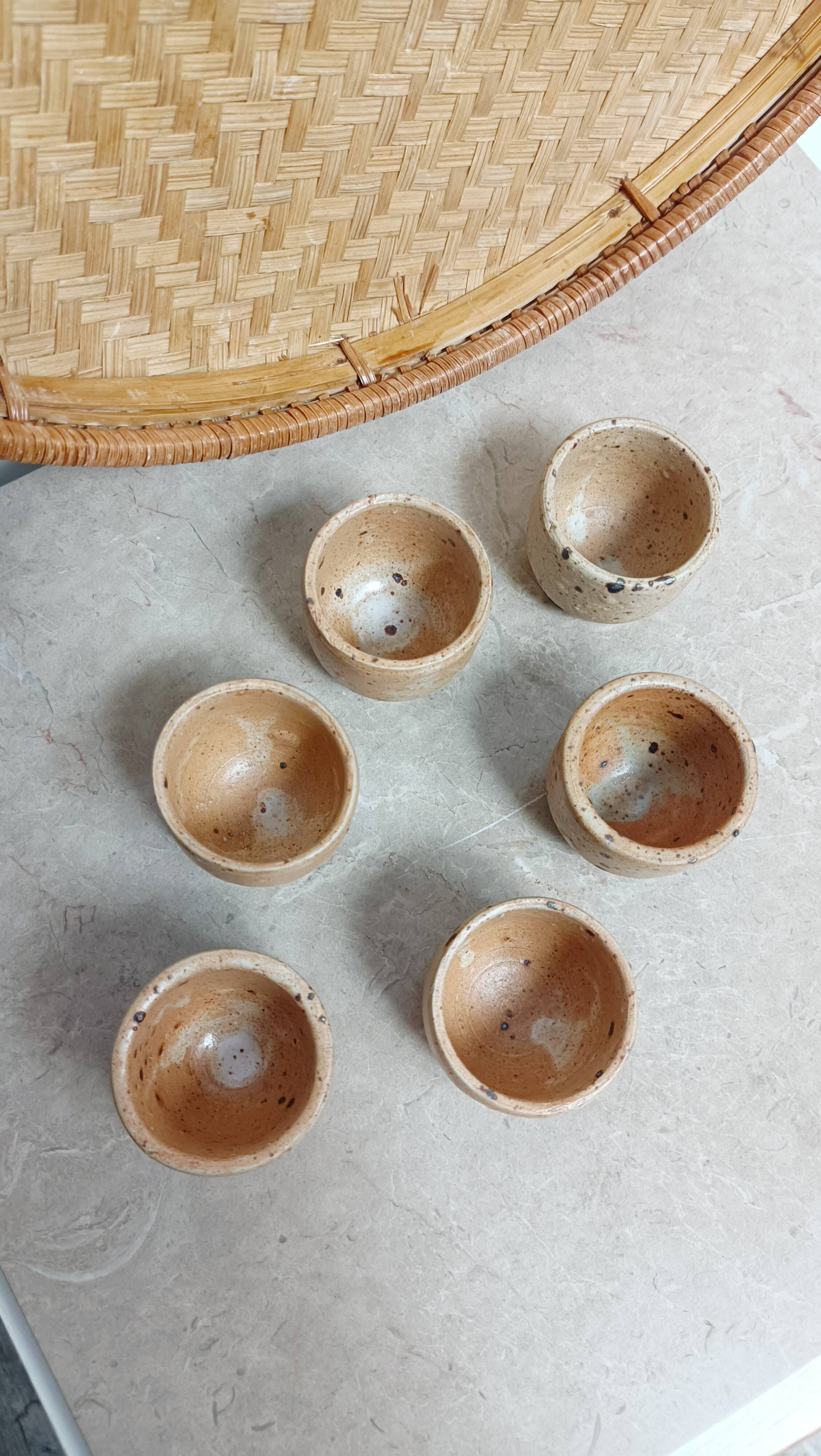 Lot de 6 coquetiers en grès pyrité