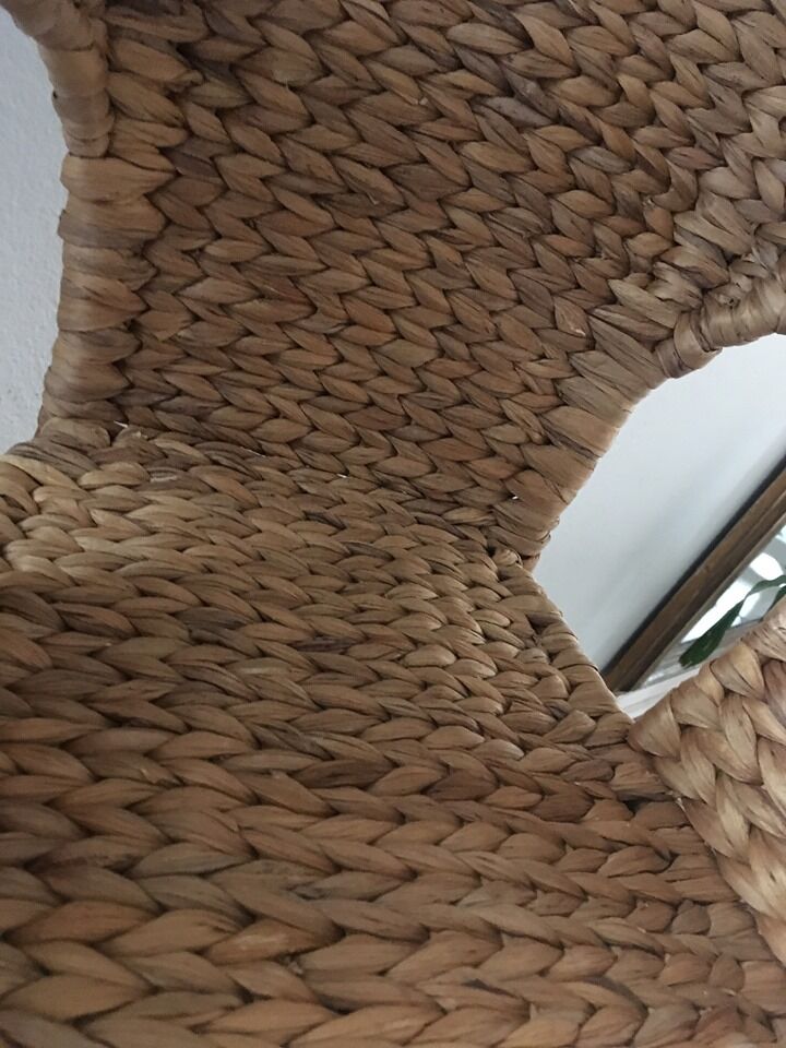 Children's armchair in braided sea rush