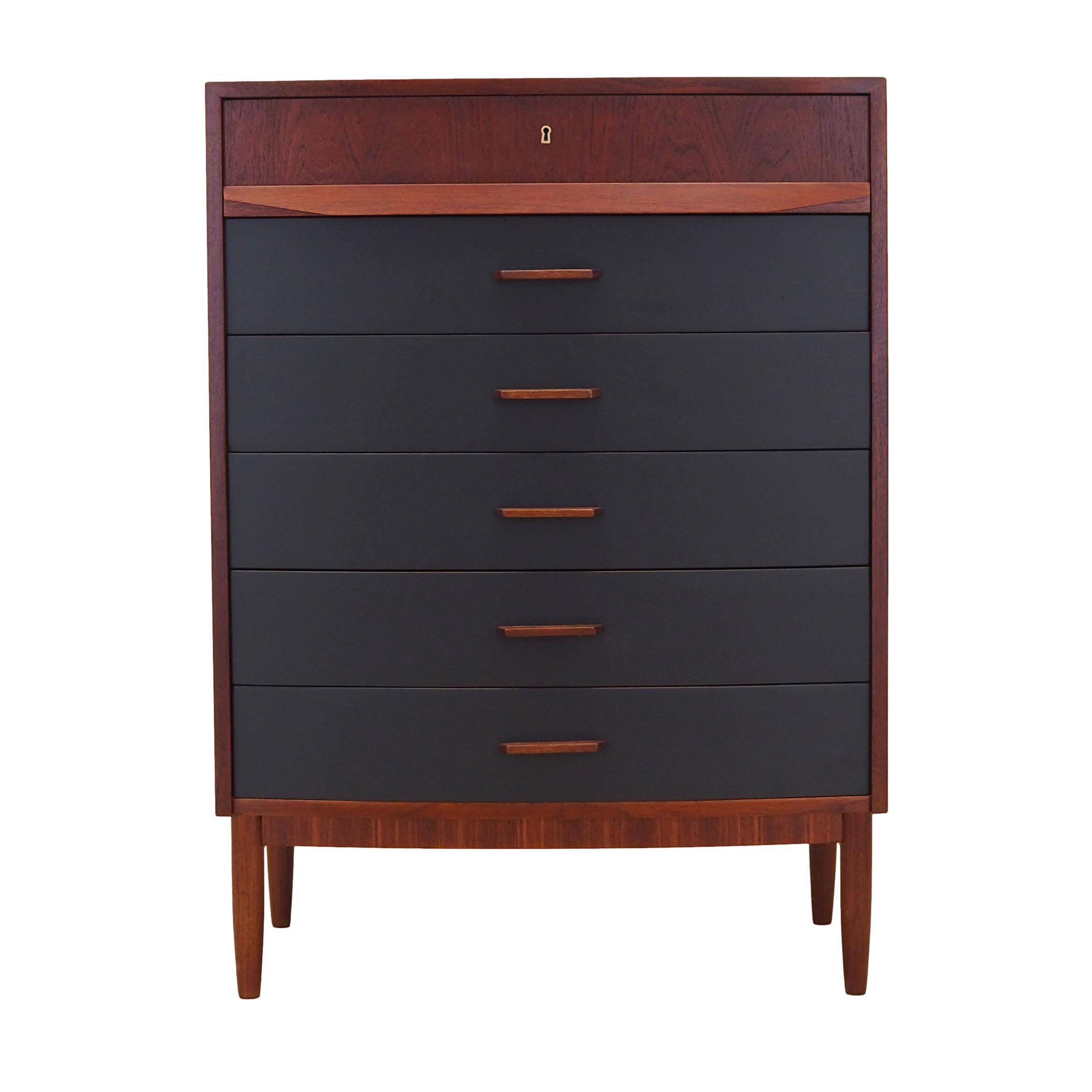 Commode en teck, design danois, années 1970, production : Danemark