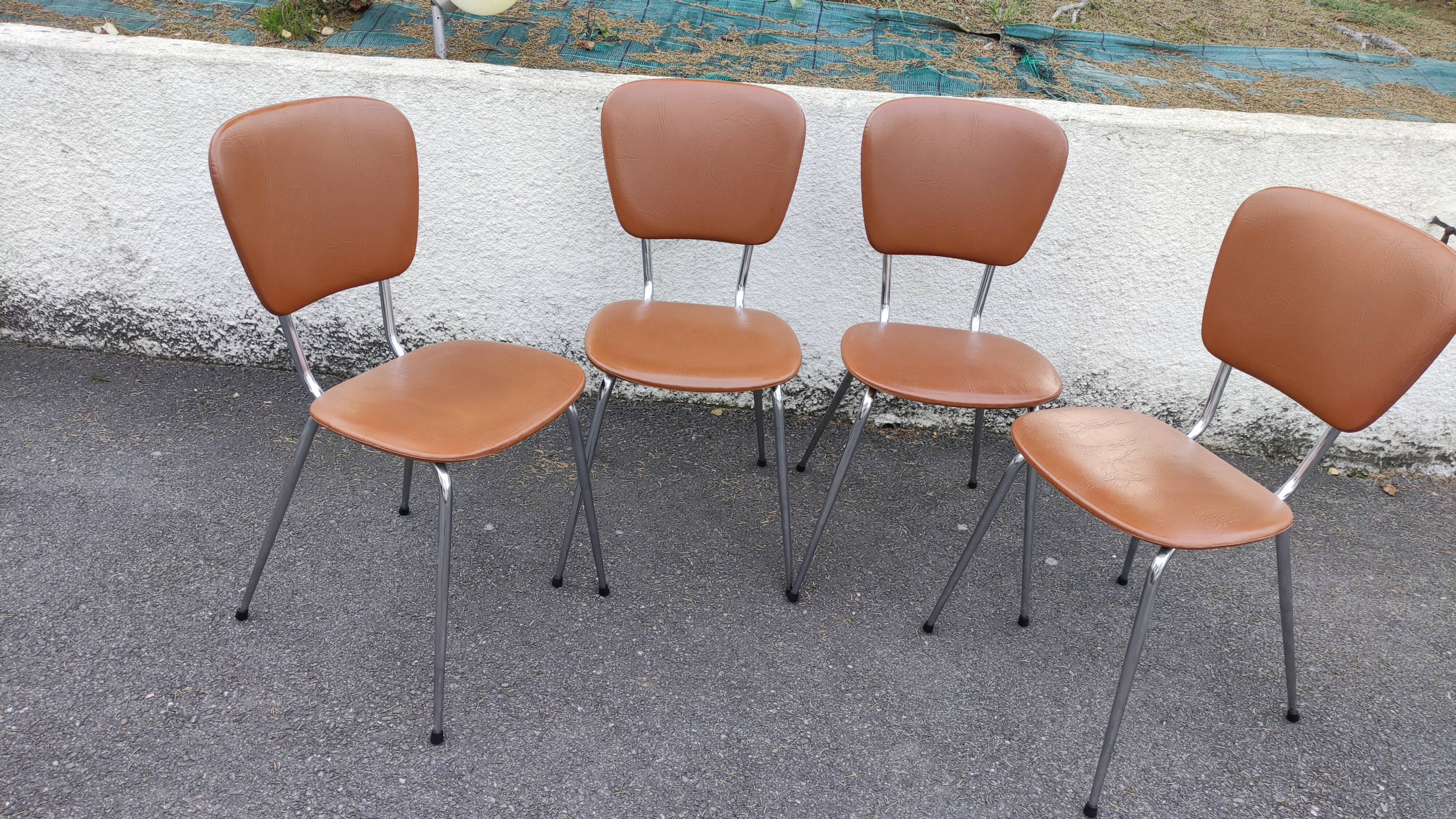 4 skaï chairs
