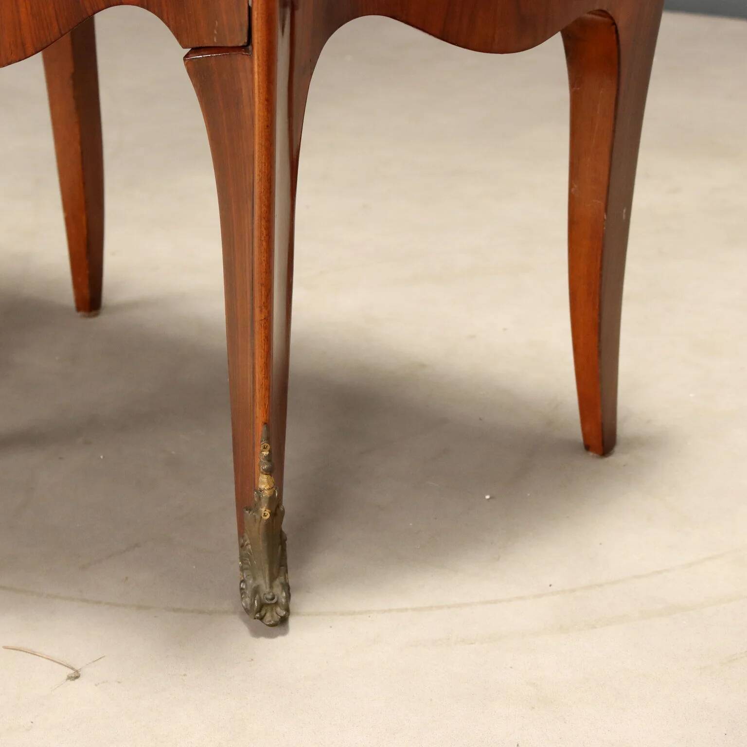Antique baroque bedside tables in walnut and marble, Italy, 20th century.