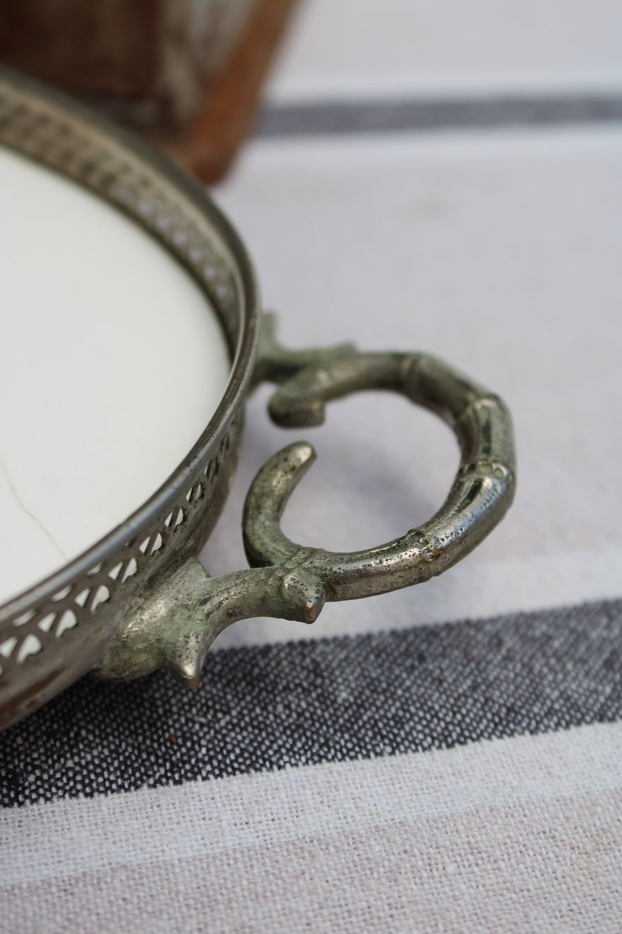 Oval ceramic top