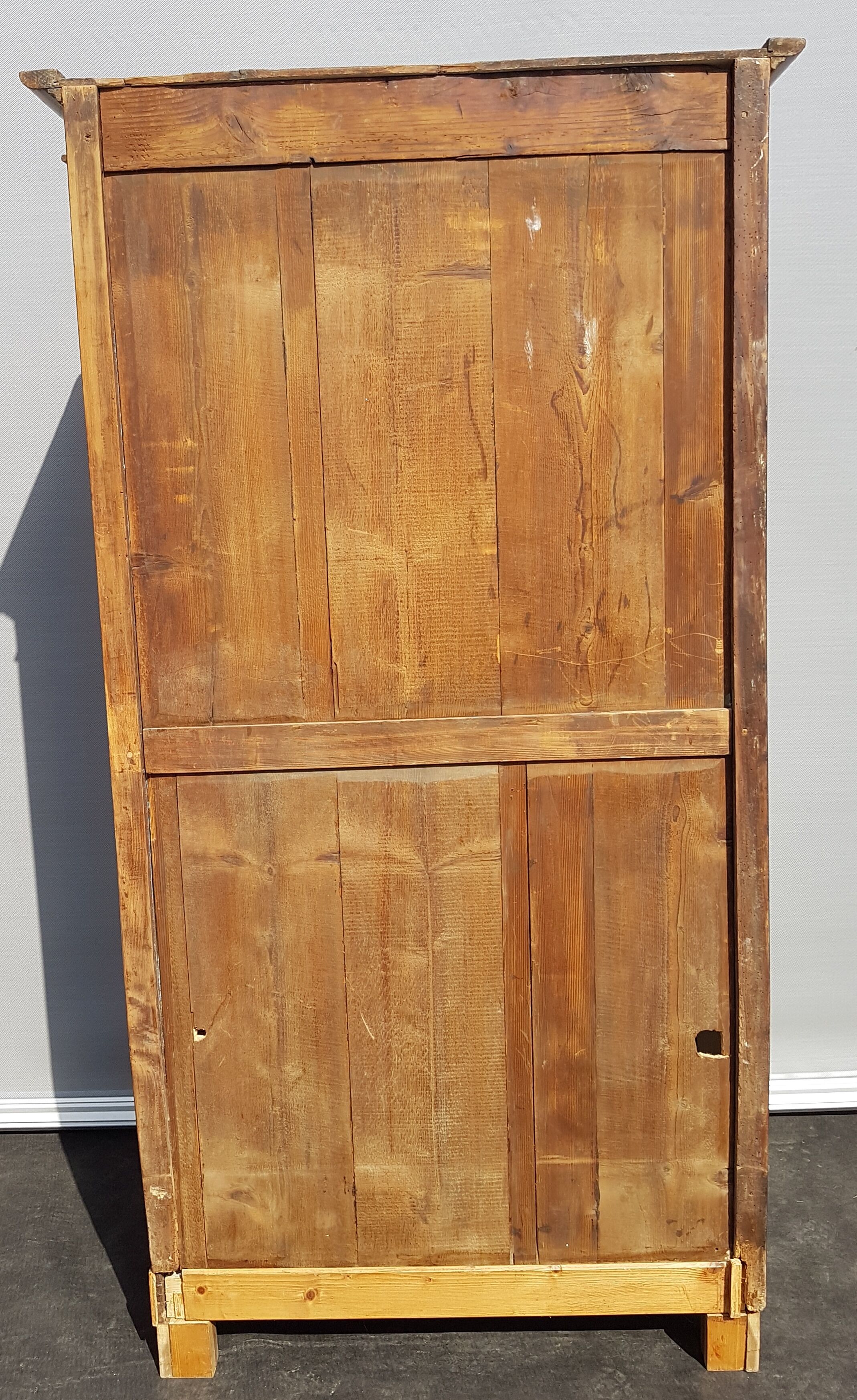 Library "in its own juice"