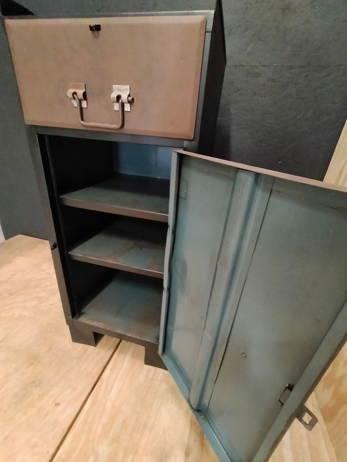 Trade furniture
