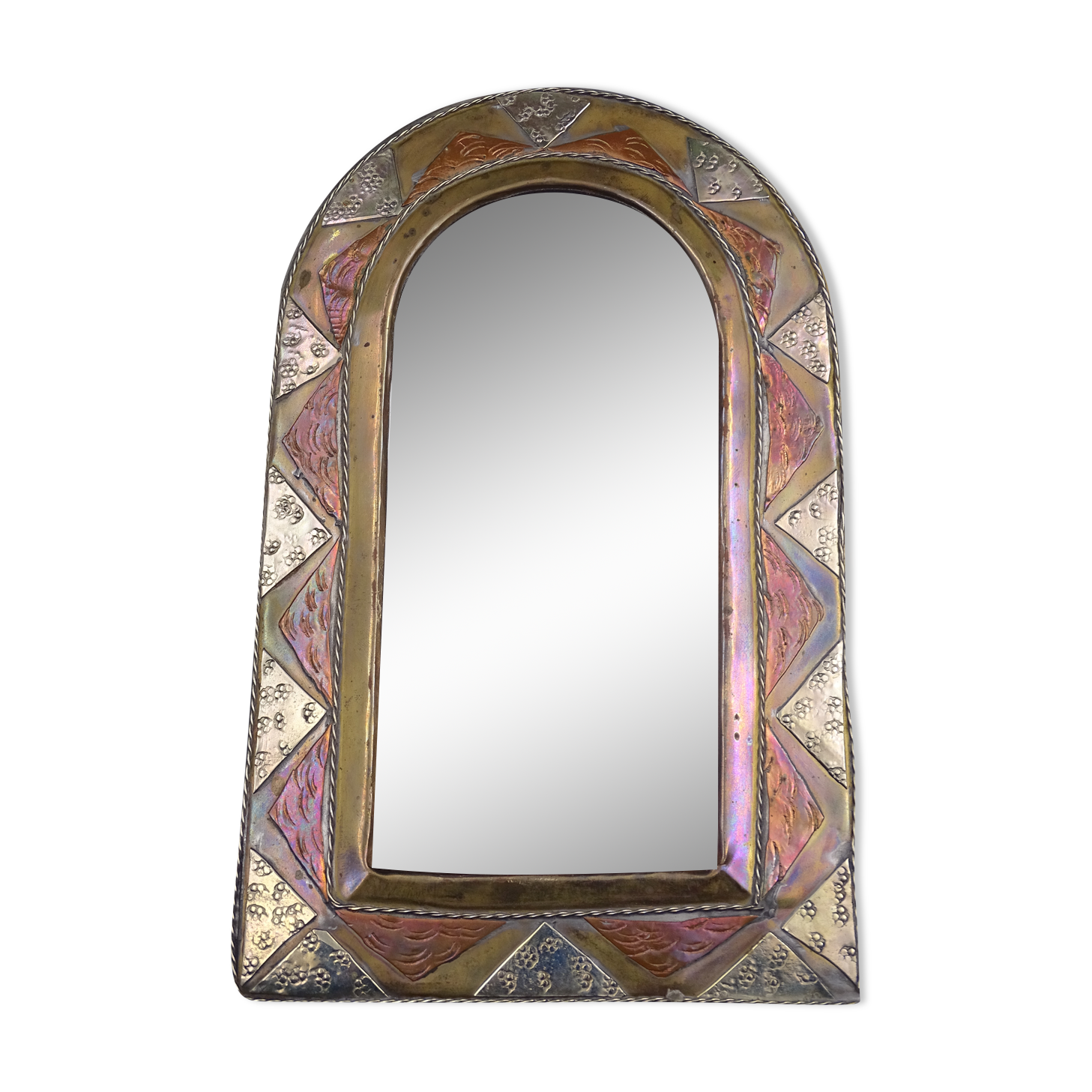 Oriental mirror in worked copper 24x15cm