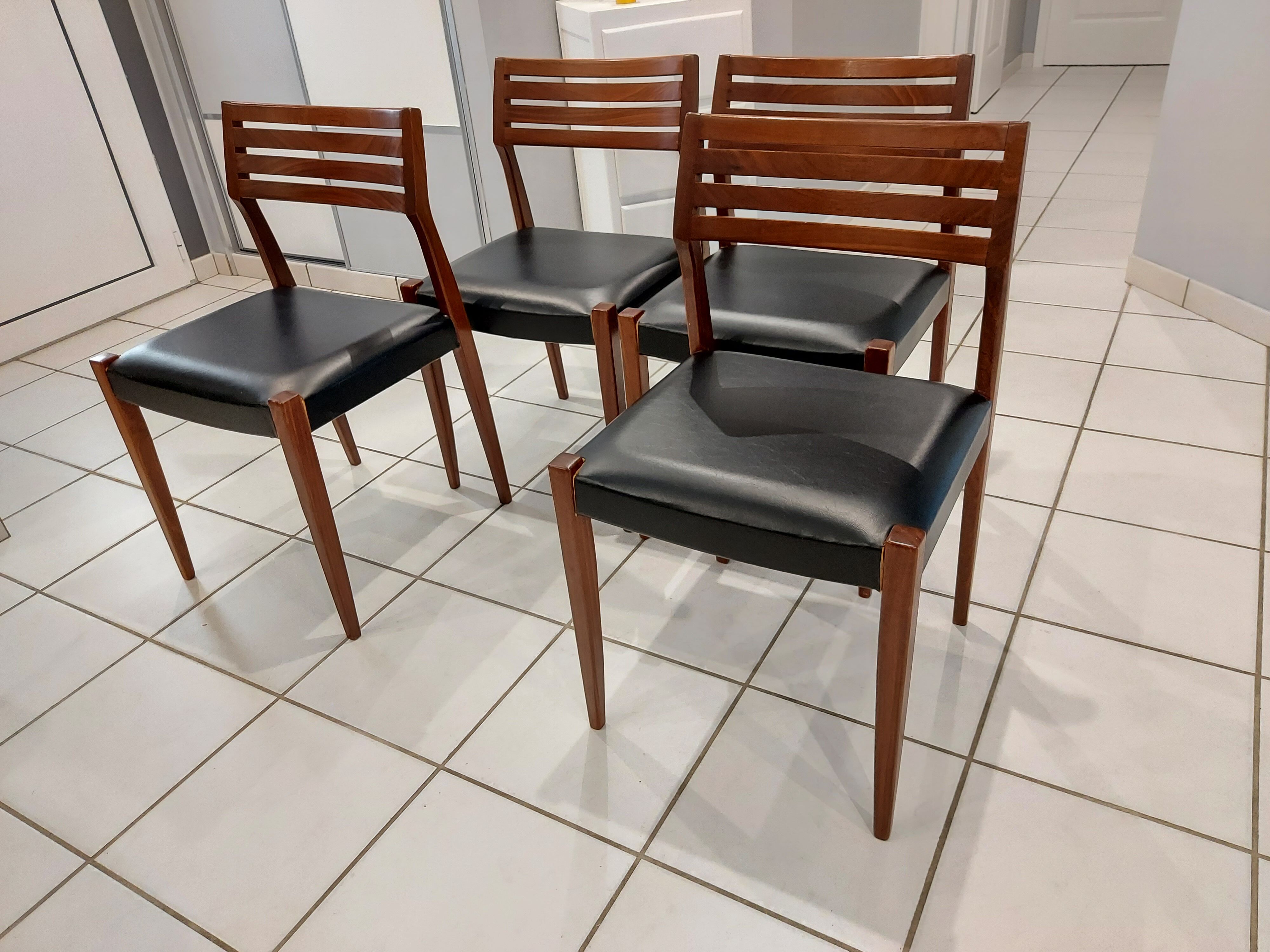 Suite de 4 chaises teck scandinave vintage années 1970