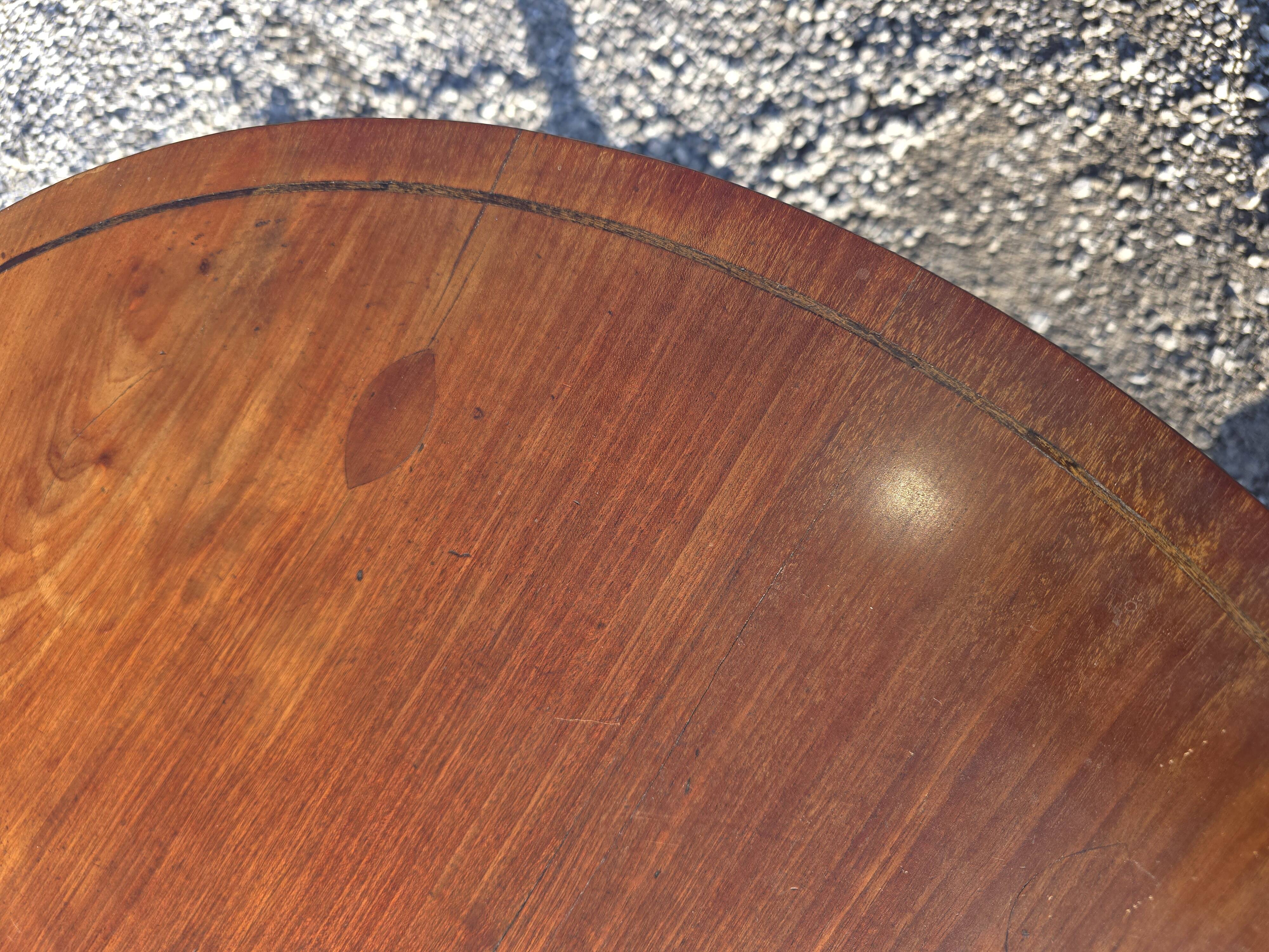 Mahogany pedestal table