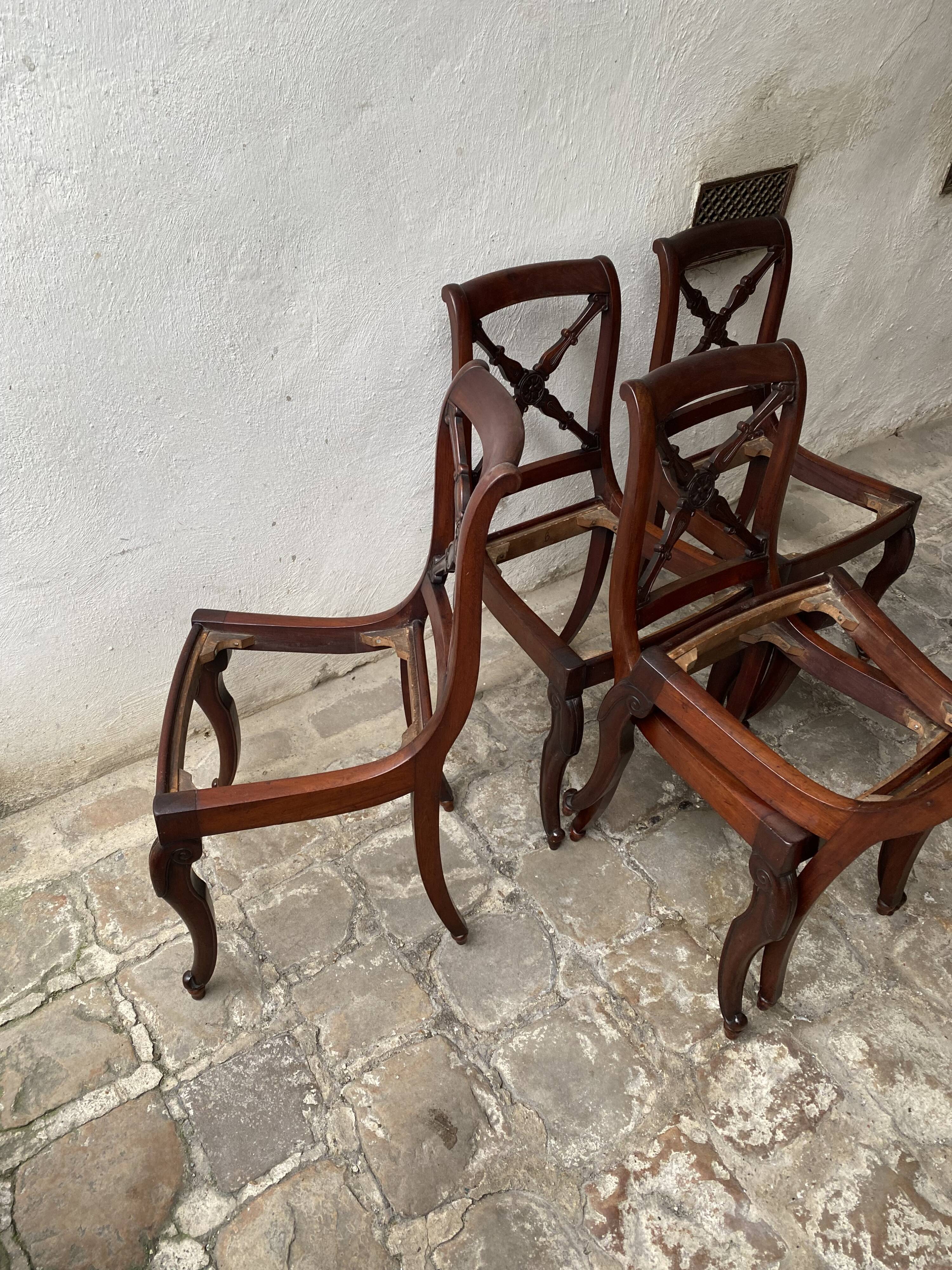 Set of 6 mahogany chairs from the early 19th century
