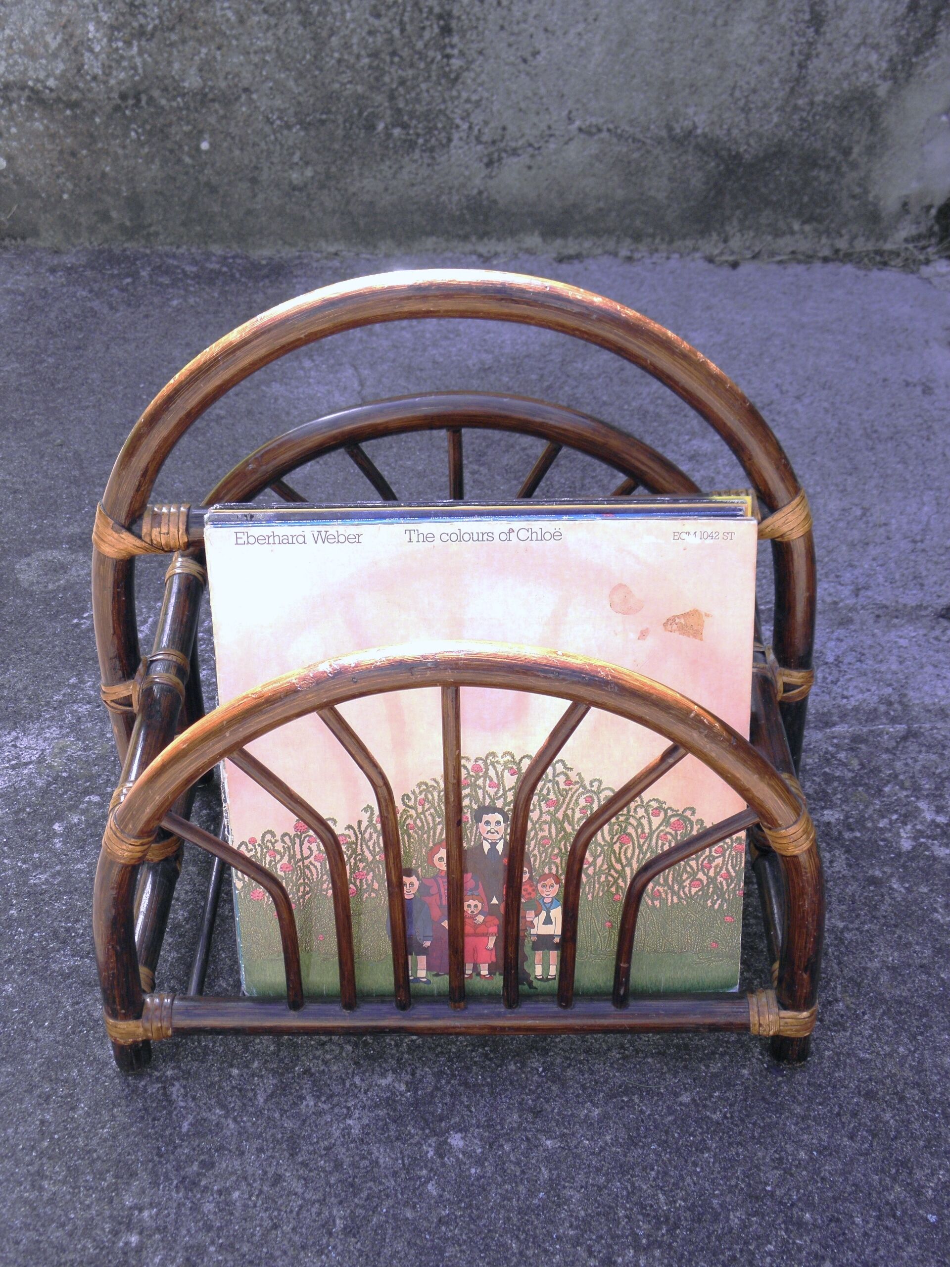 Rattan vinyl holders