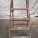 Wooden painter's stepladder, folding
