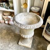 Medici pot in beige reconstituted stone