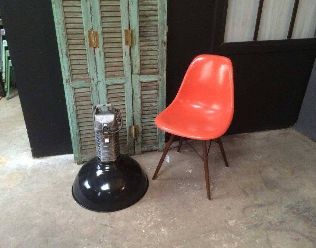 Philips industrial enameled pendant light