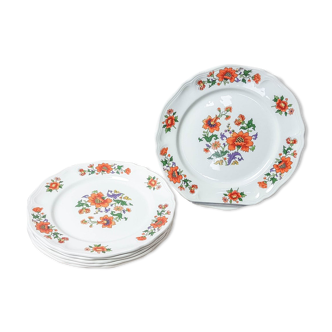 Lot of flat plates in flower-plated earthenware