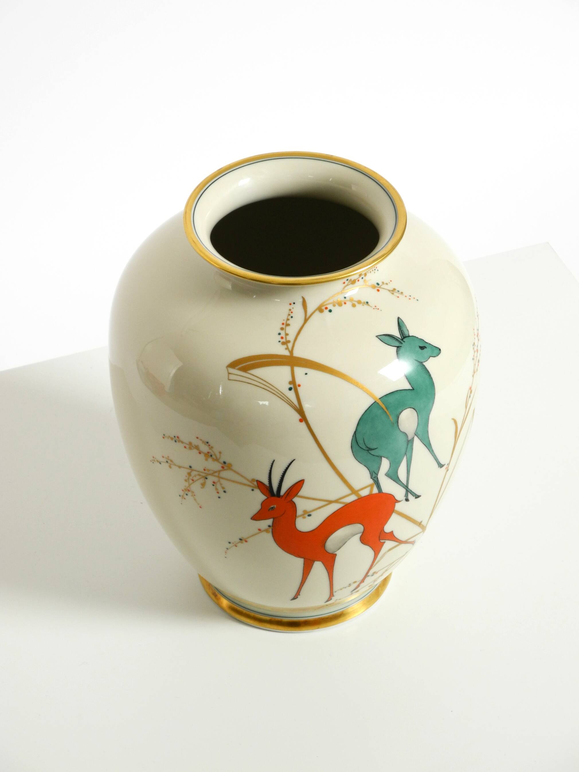 40s porcelain vase with handpainted wildlife motifs from PMR Bavaria Jaeger