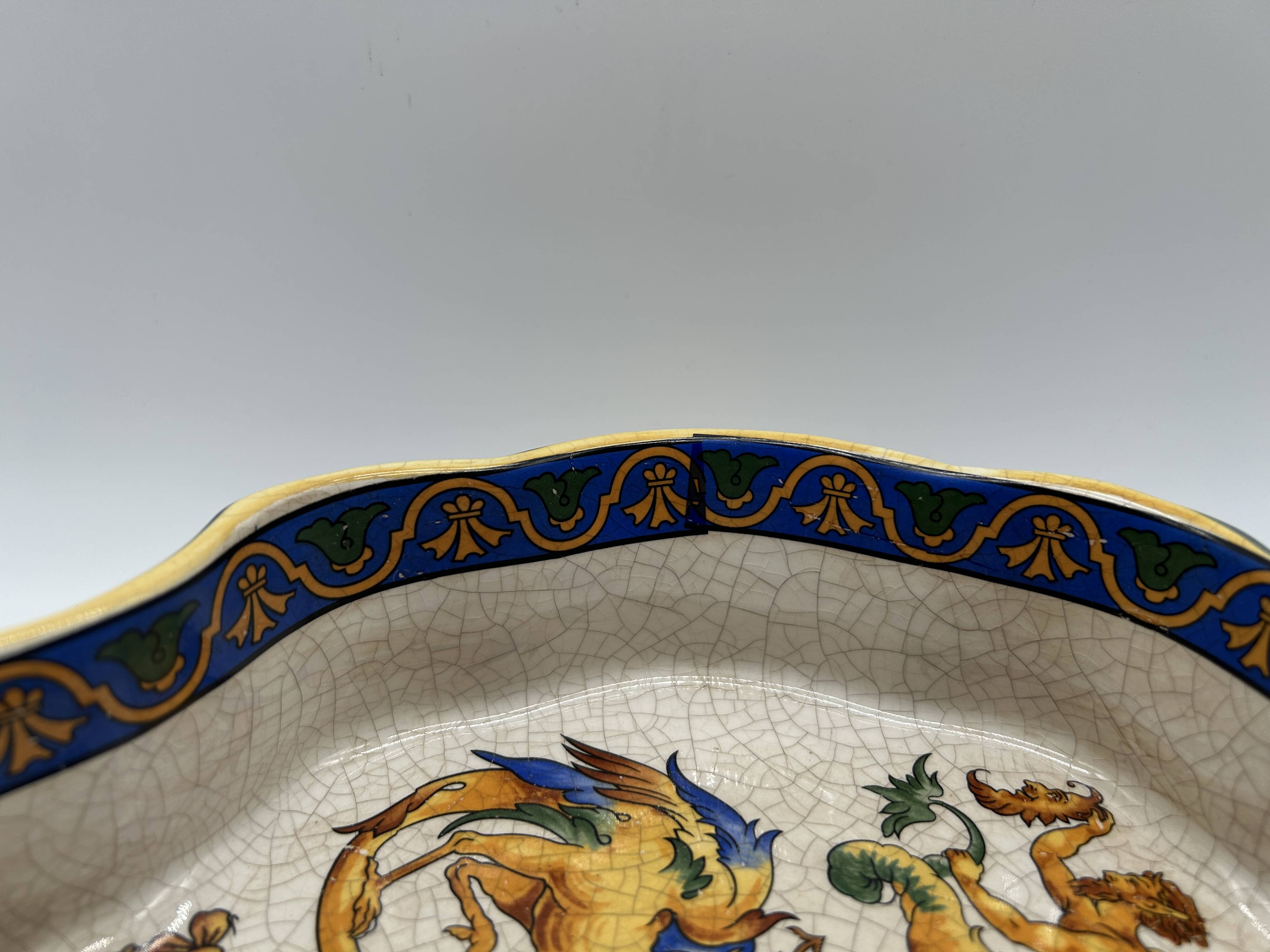 Table centre in earthenware in the style of gien.