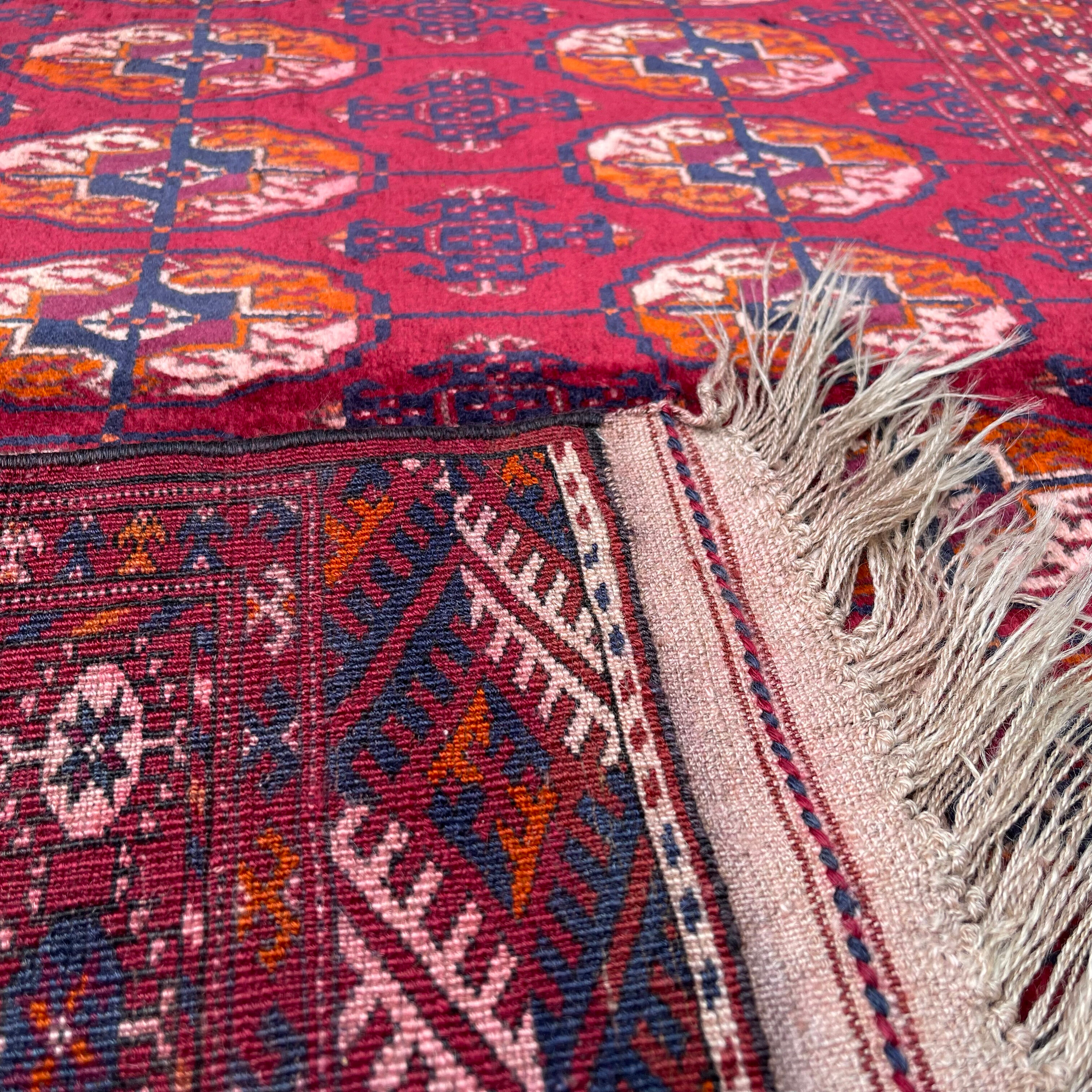 Vintage turkoman rug ,feiner handgeknüpfter orientteppich turkoman teppich, 133 x 84 cm