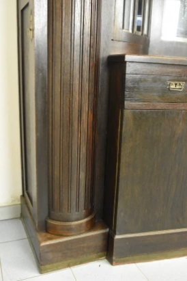 Dresser, 20th