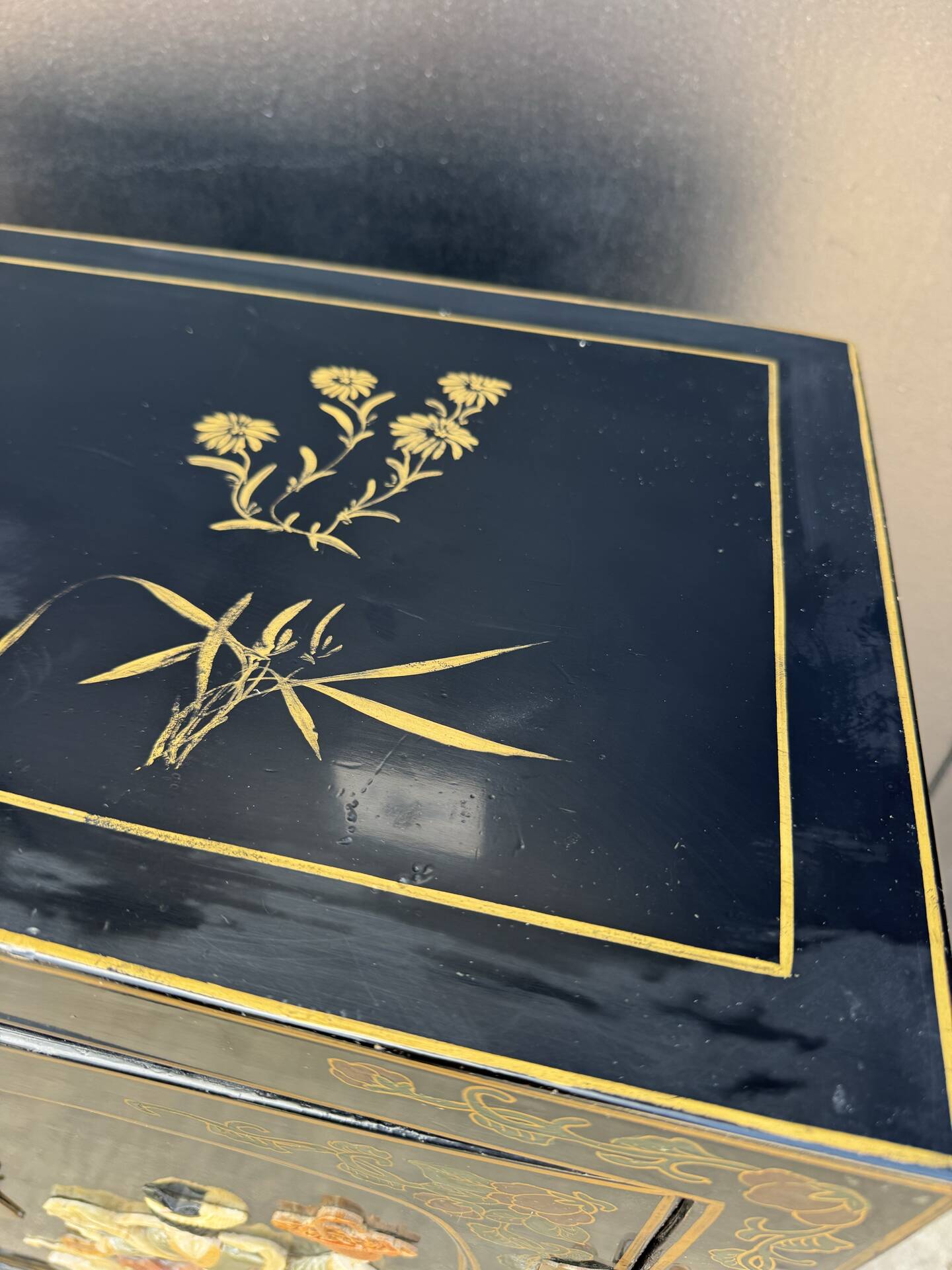 Vintage lacquered Chinese furniture Tianjin