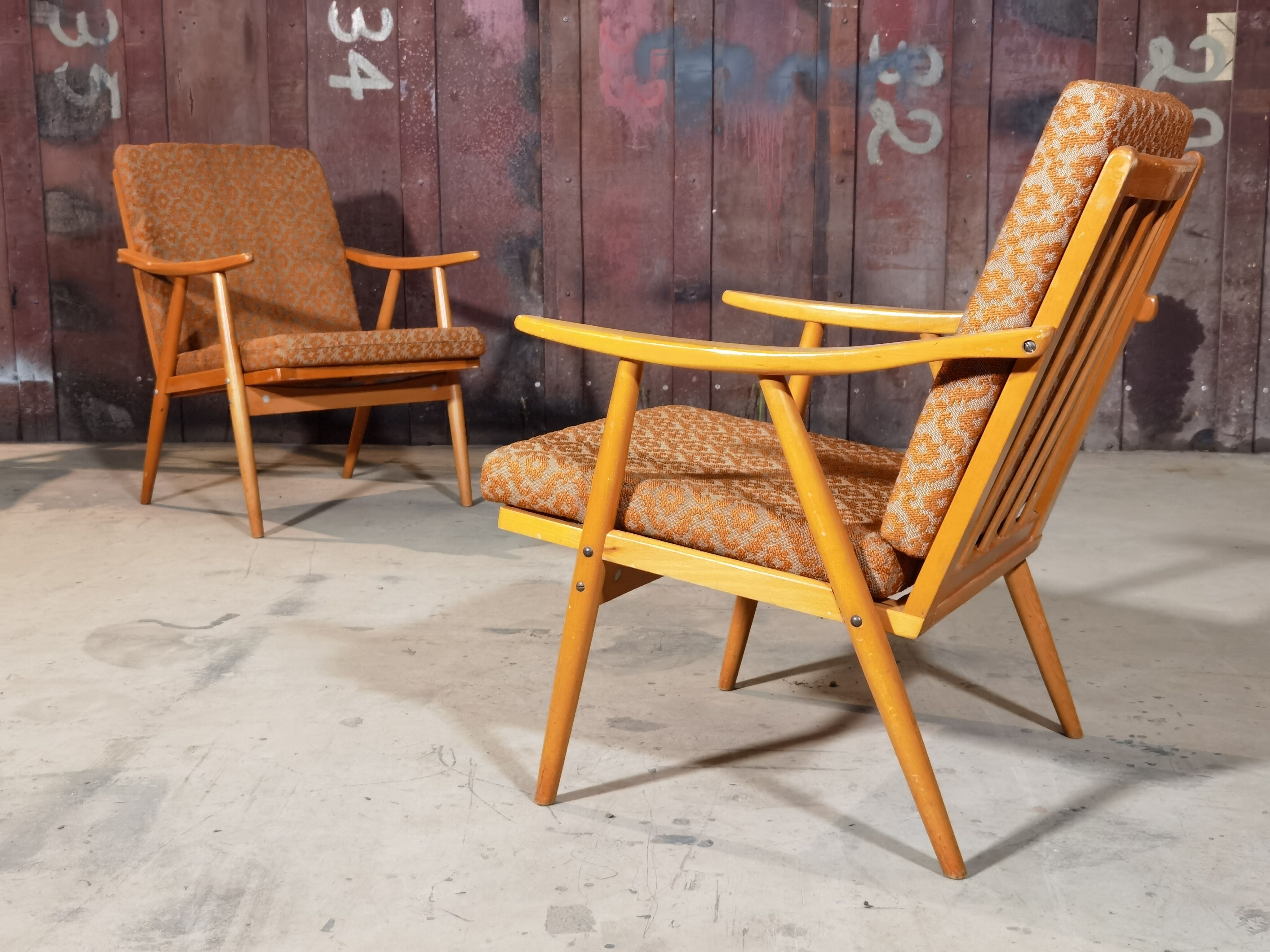 Paire de fauteuils Thonet Boomerang