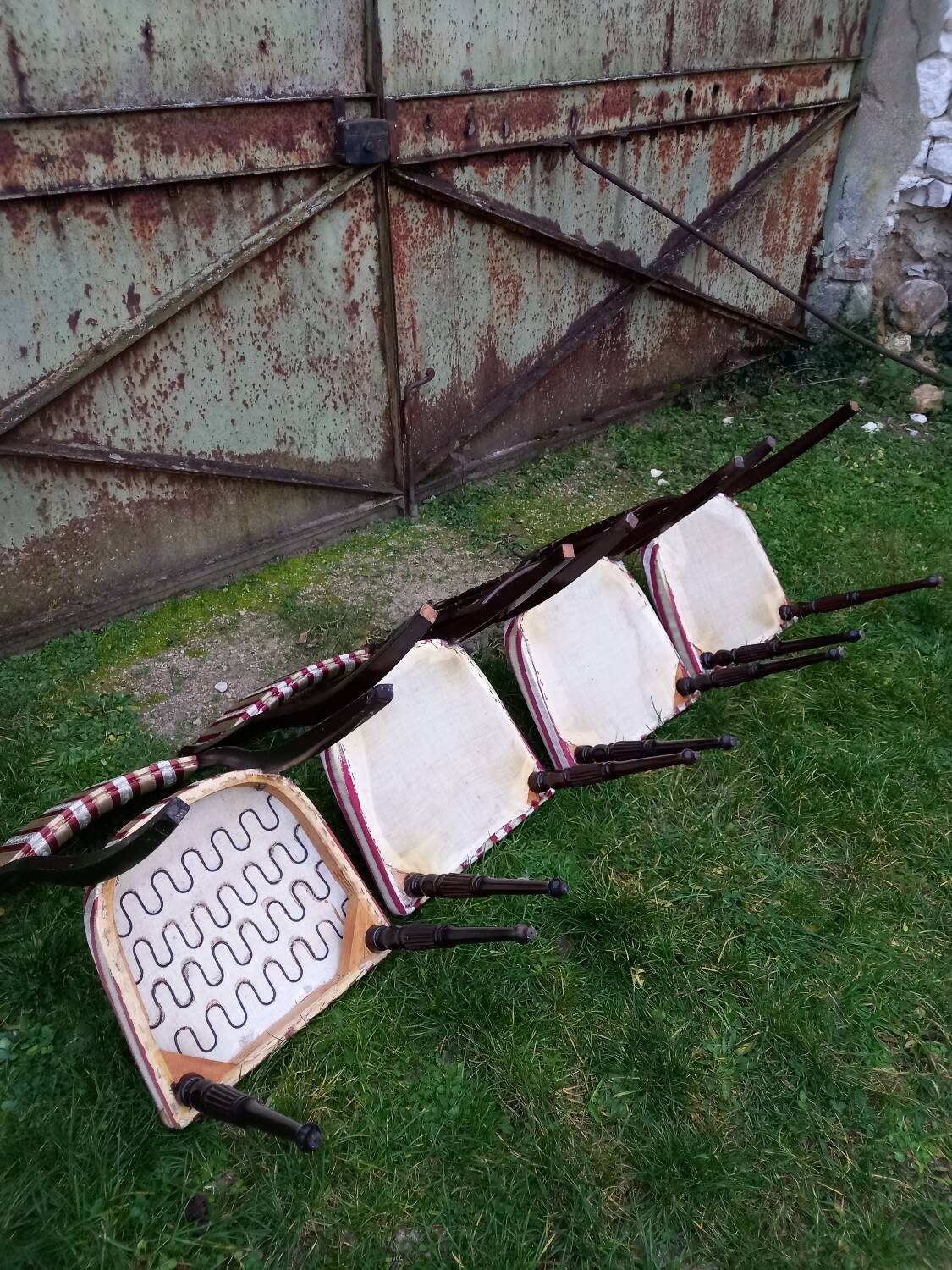 Set of 4 vintage chairs