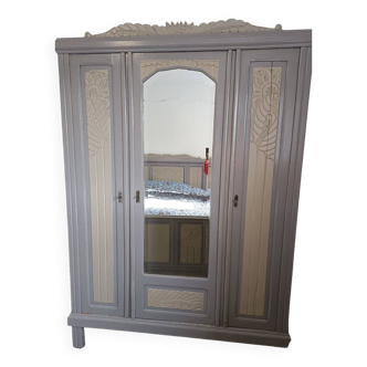 Refurbished bedroom wardrobe