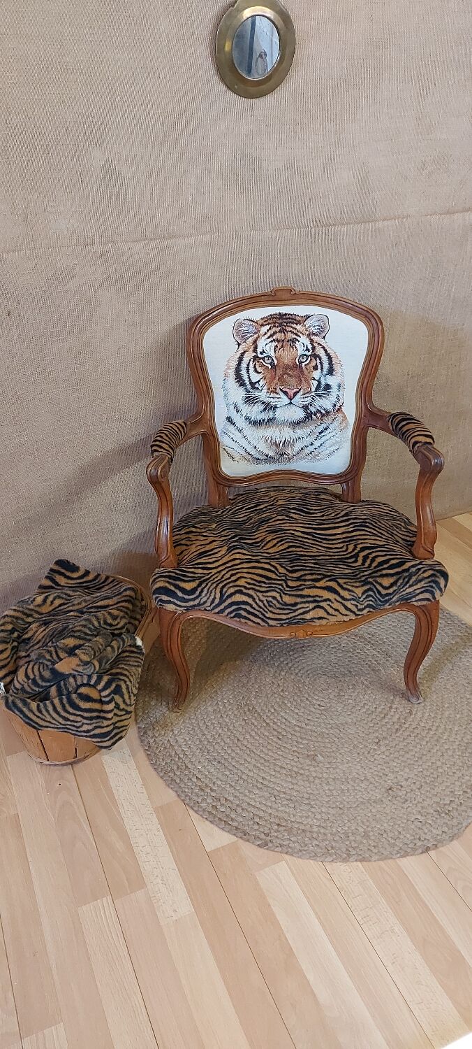 Armchair Louis XV tiger