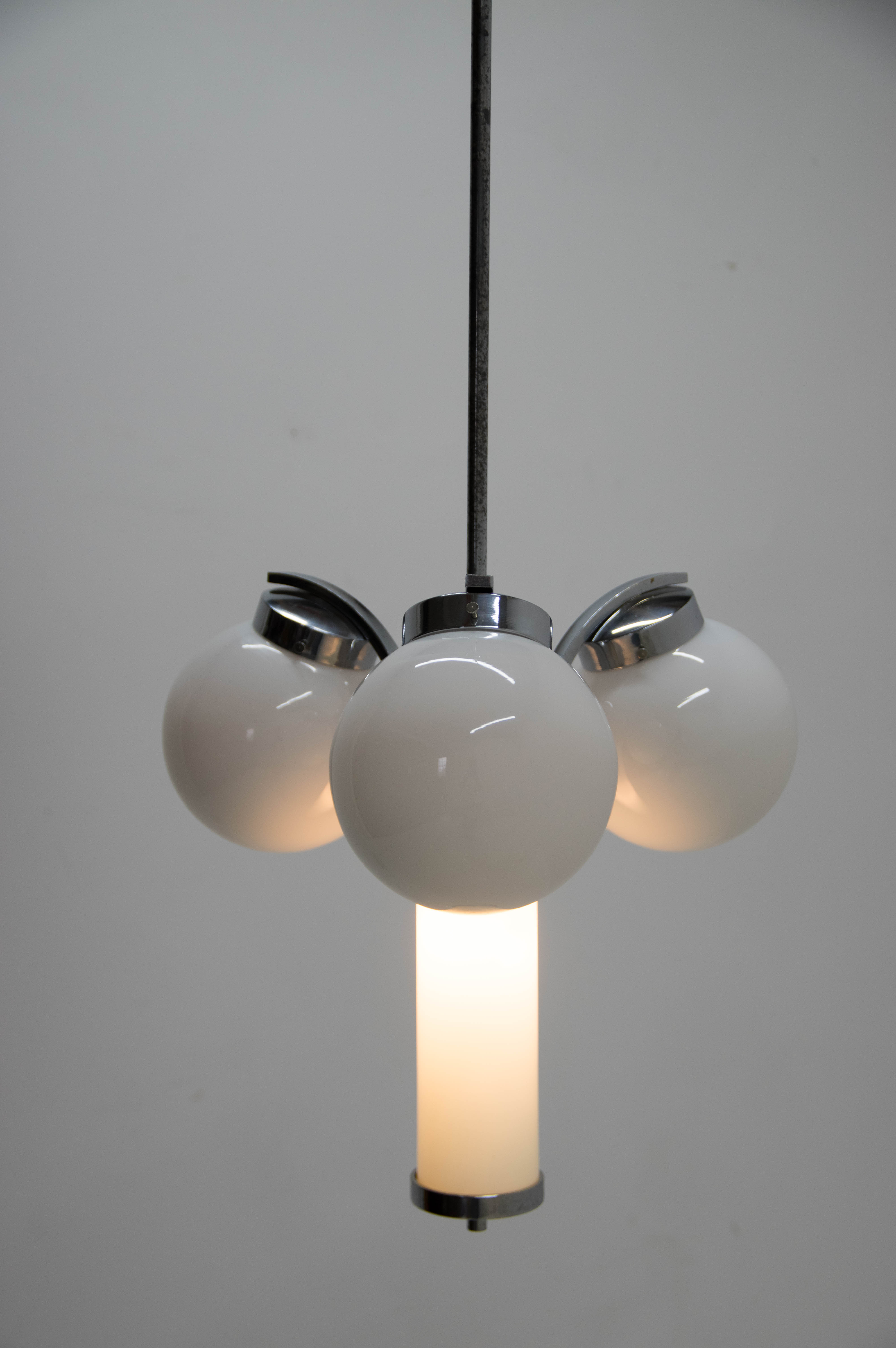 Lustre art déco en chrome et verre, années 1930