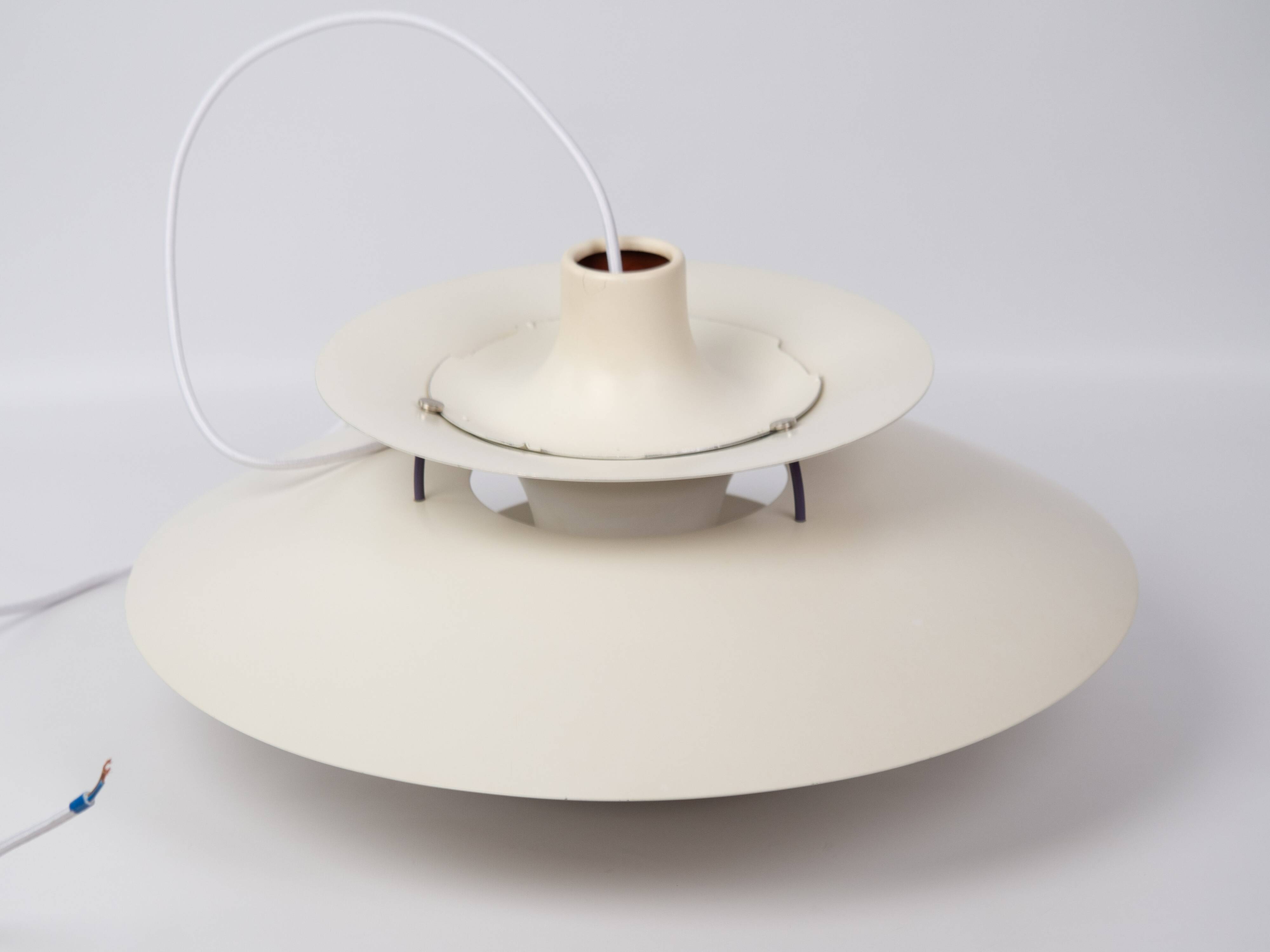 Vintage PH 5 pendant lamp by Poul Henningsen, Louis Poulsen, 1958