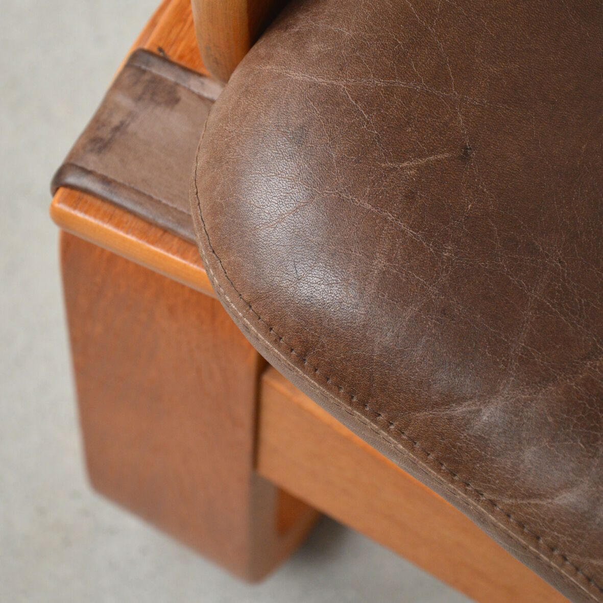 Pair of Danish armchairs in teak and leather 1970