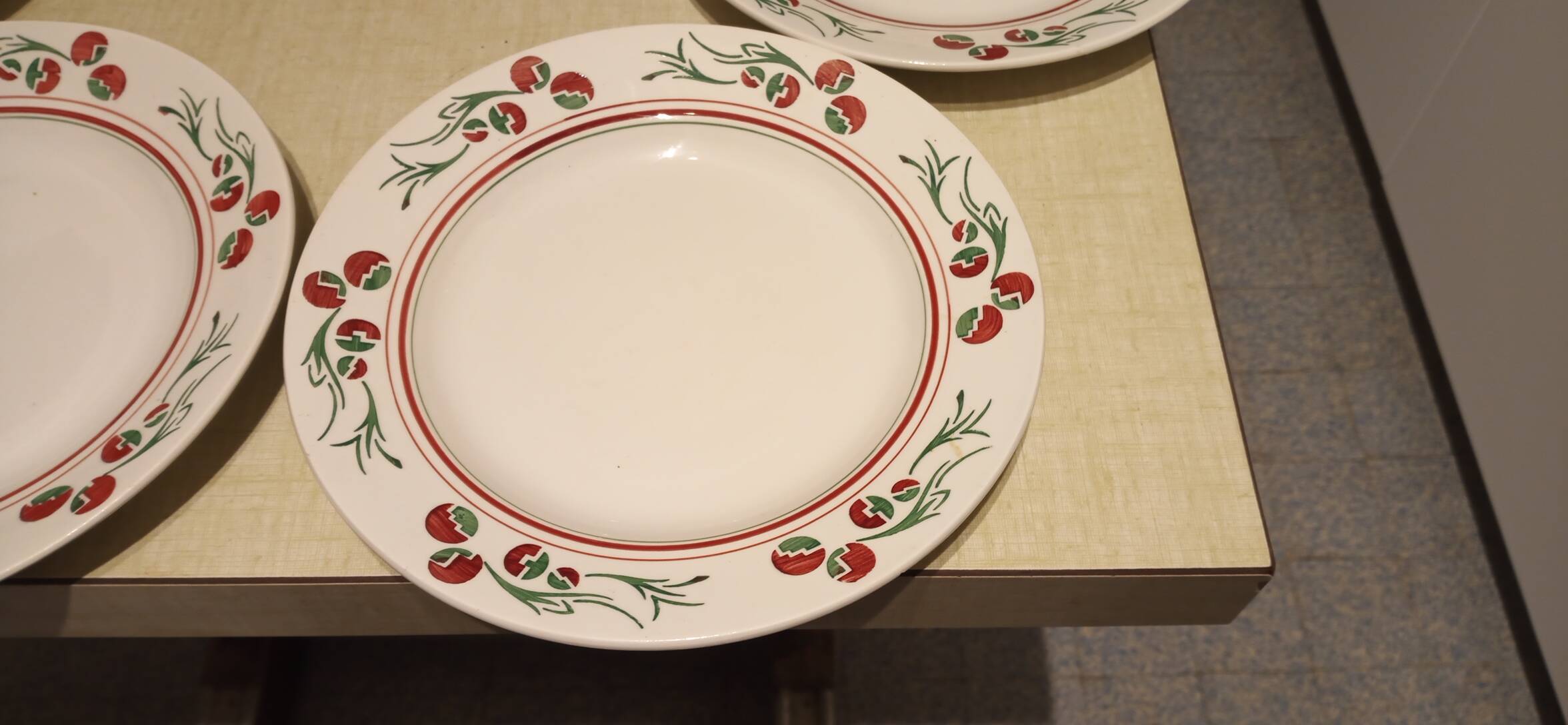 6 assiettes plates Villeroy & Boch art-déco