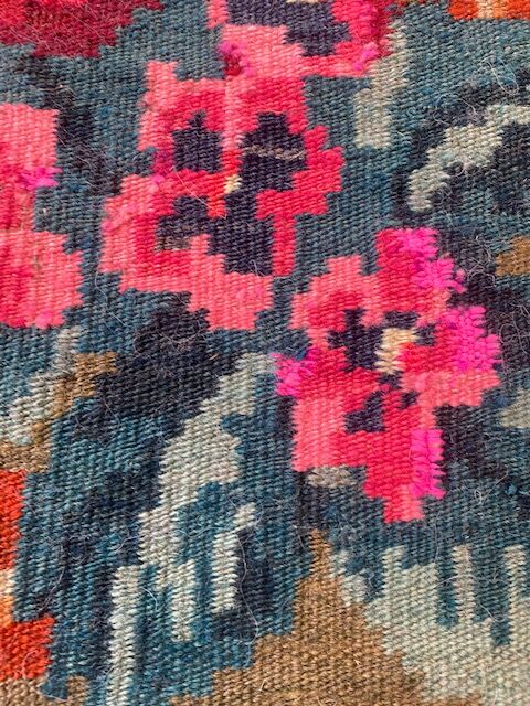 Vintage Moldovan kilim 293 x 202 cm