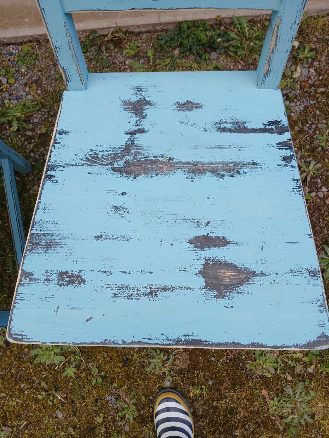 2 vintage style chairs