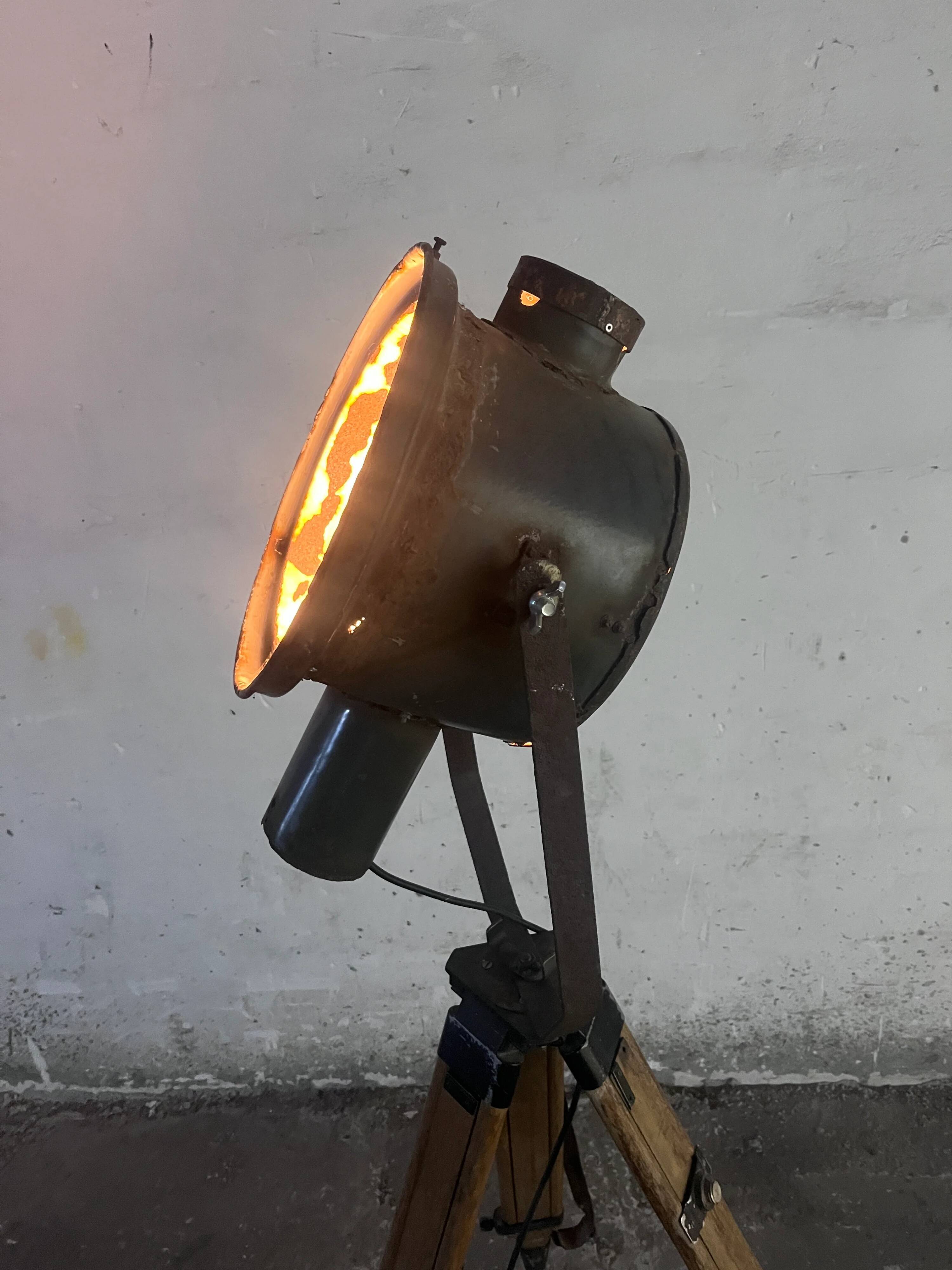 Industrial spotlight floor lamp on tripod PZO STG 4, Poland, 1970s