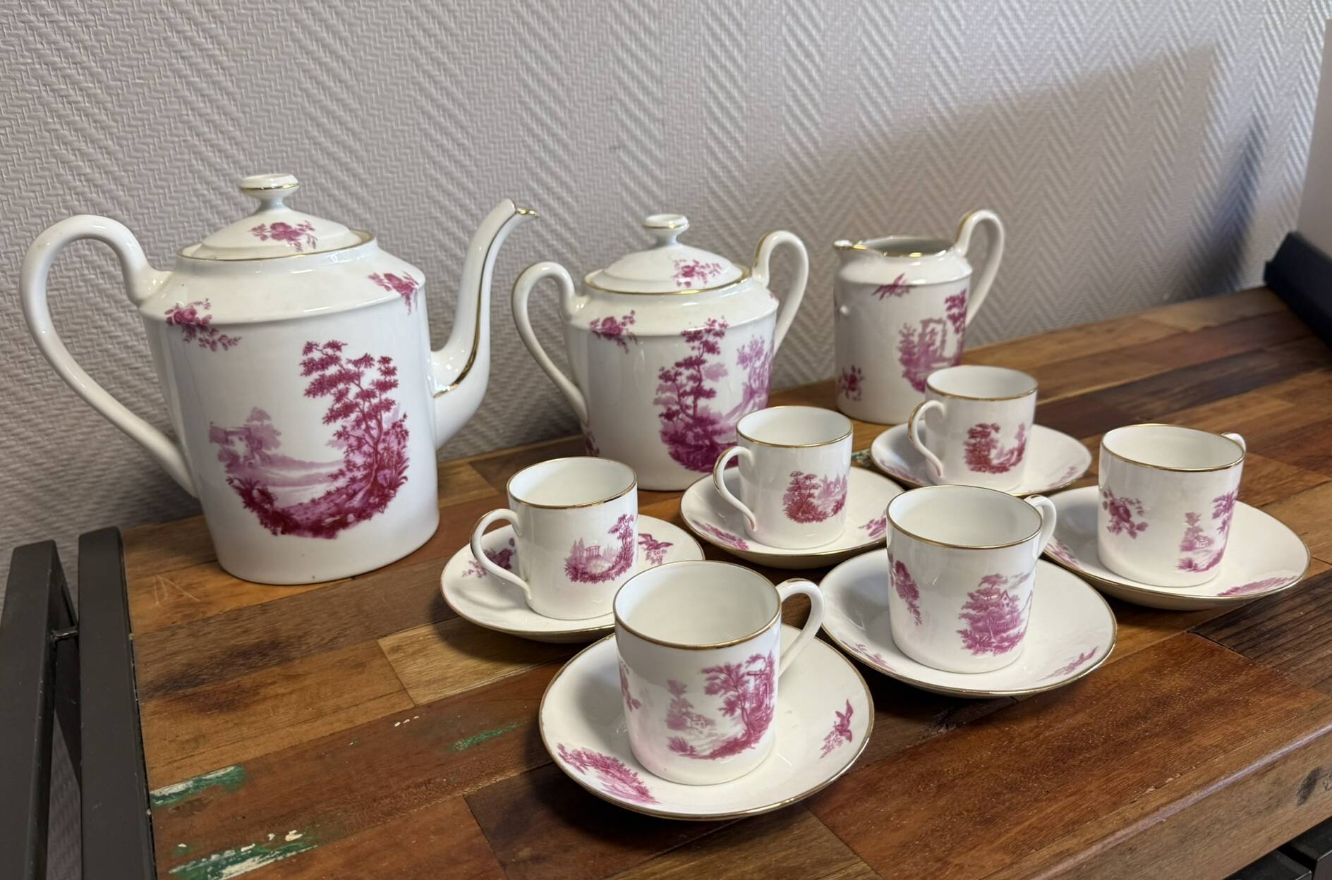 Limoges: 15-piece porcelain coffee service