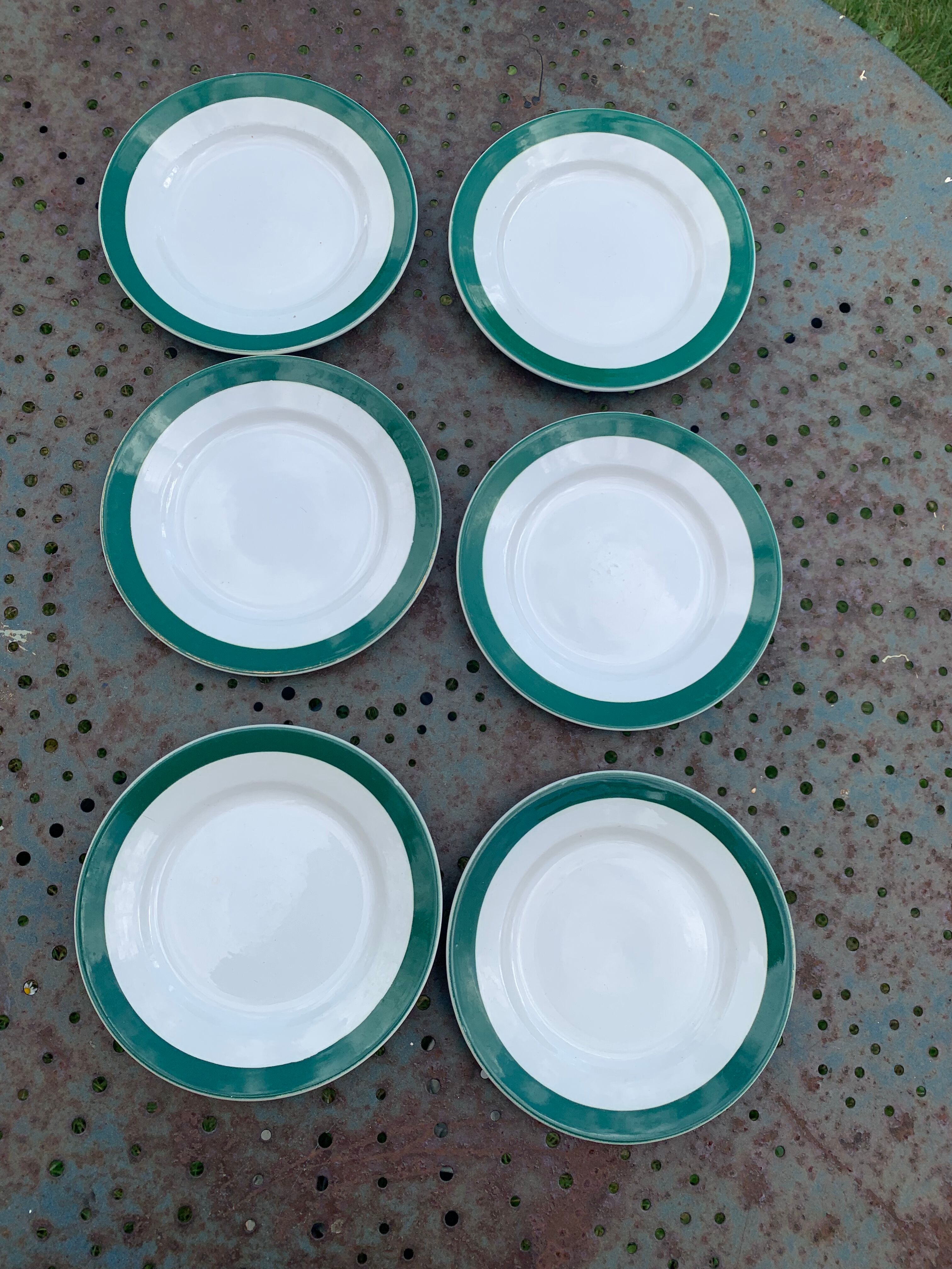 6 flat plates in white earthenware and green edging Digoin Sarreguemines vintage