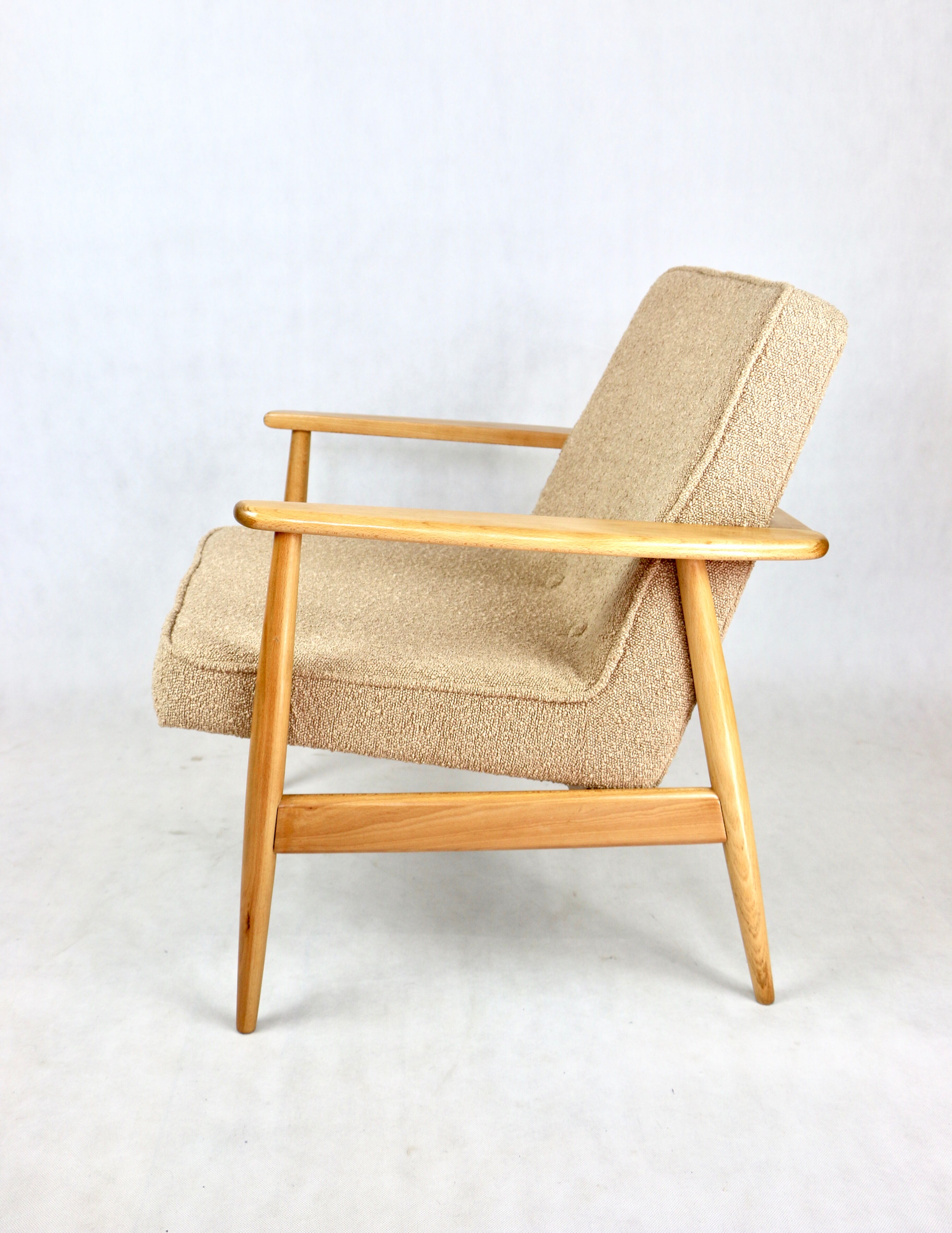 Beige boucle gfm63 lounge chair by J. Kedziorek, 1970s