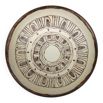 Circular, hollow dish. Ceramic from the 60s-70s