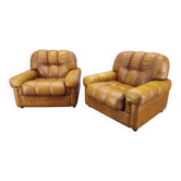 Pair of modern Italian armchairs from the mid-20th century, cognac leather, 1970.