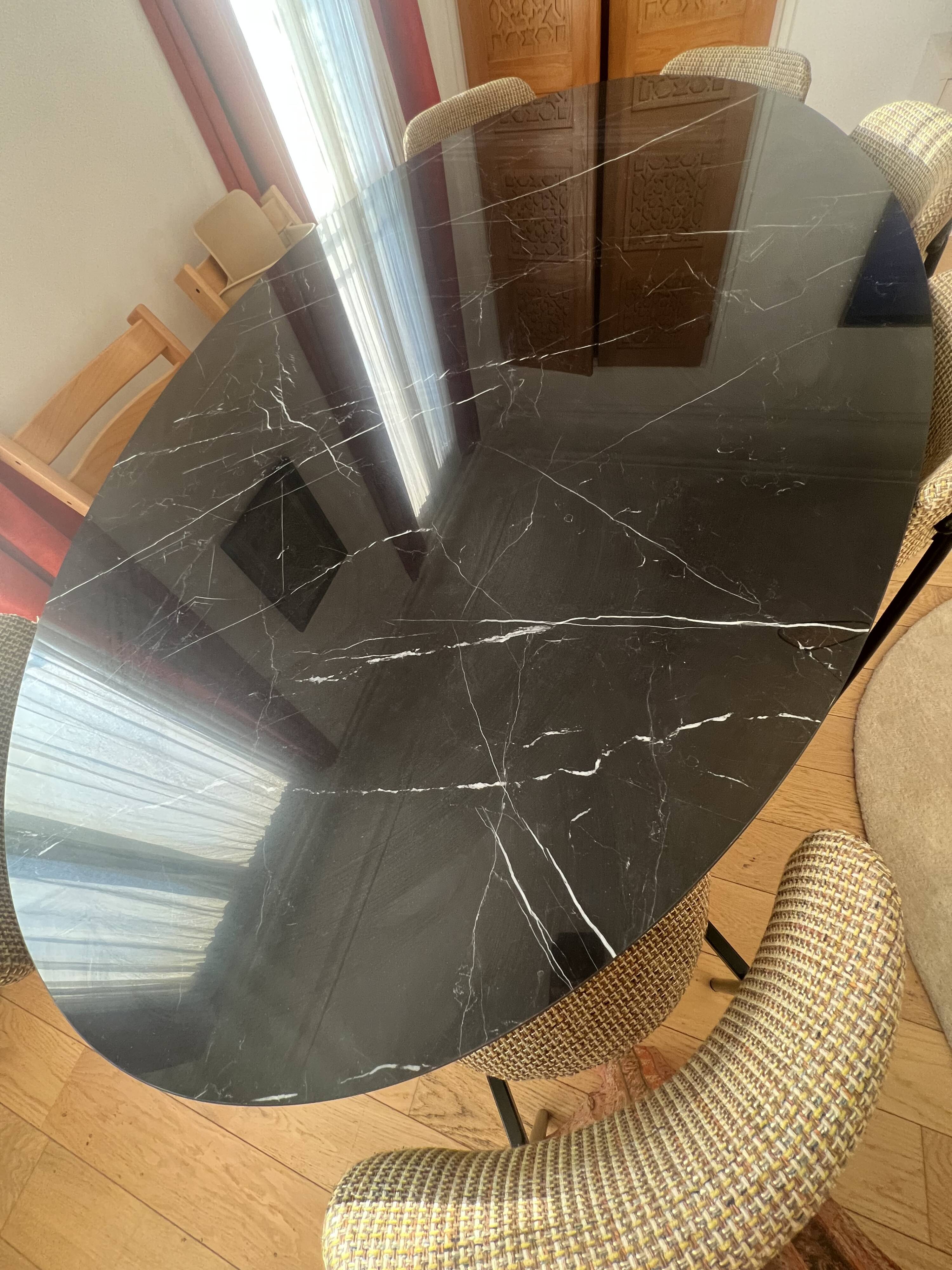 Odessa oval dining table Ligne Roset