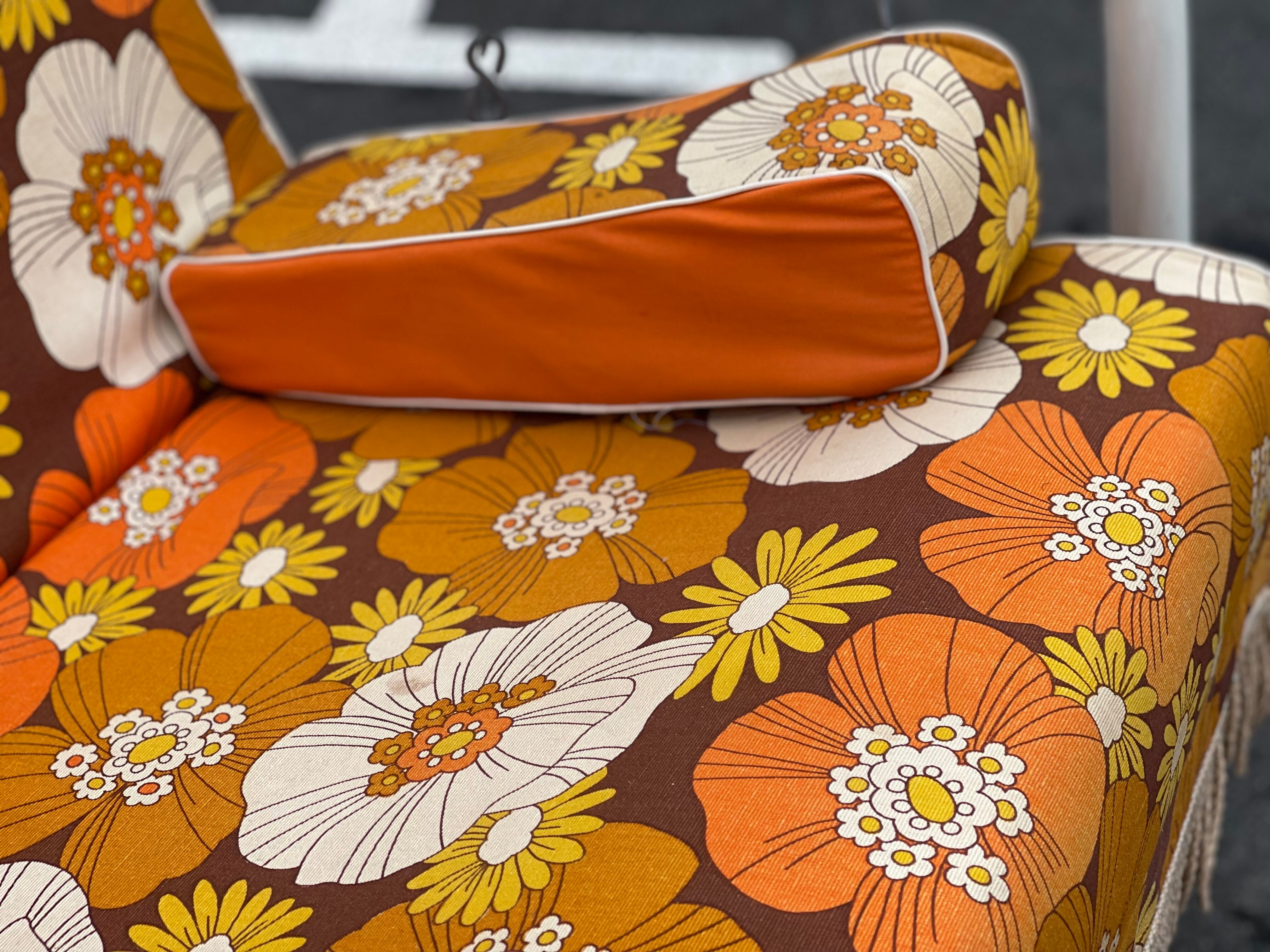 Balancelle flower power 1970