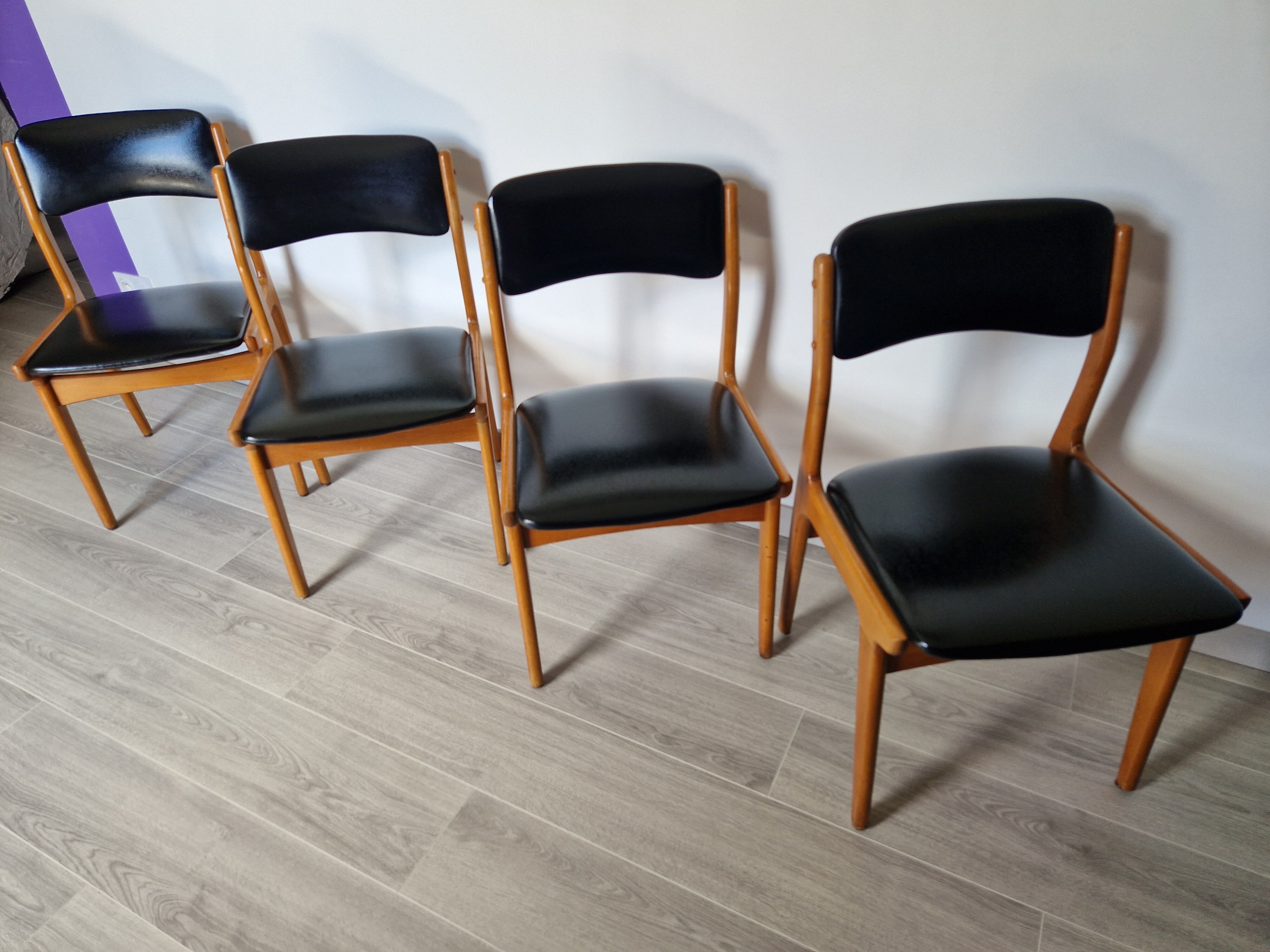 Ensemble de 4 chaises scandinaves vintage