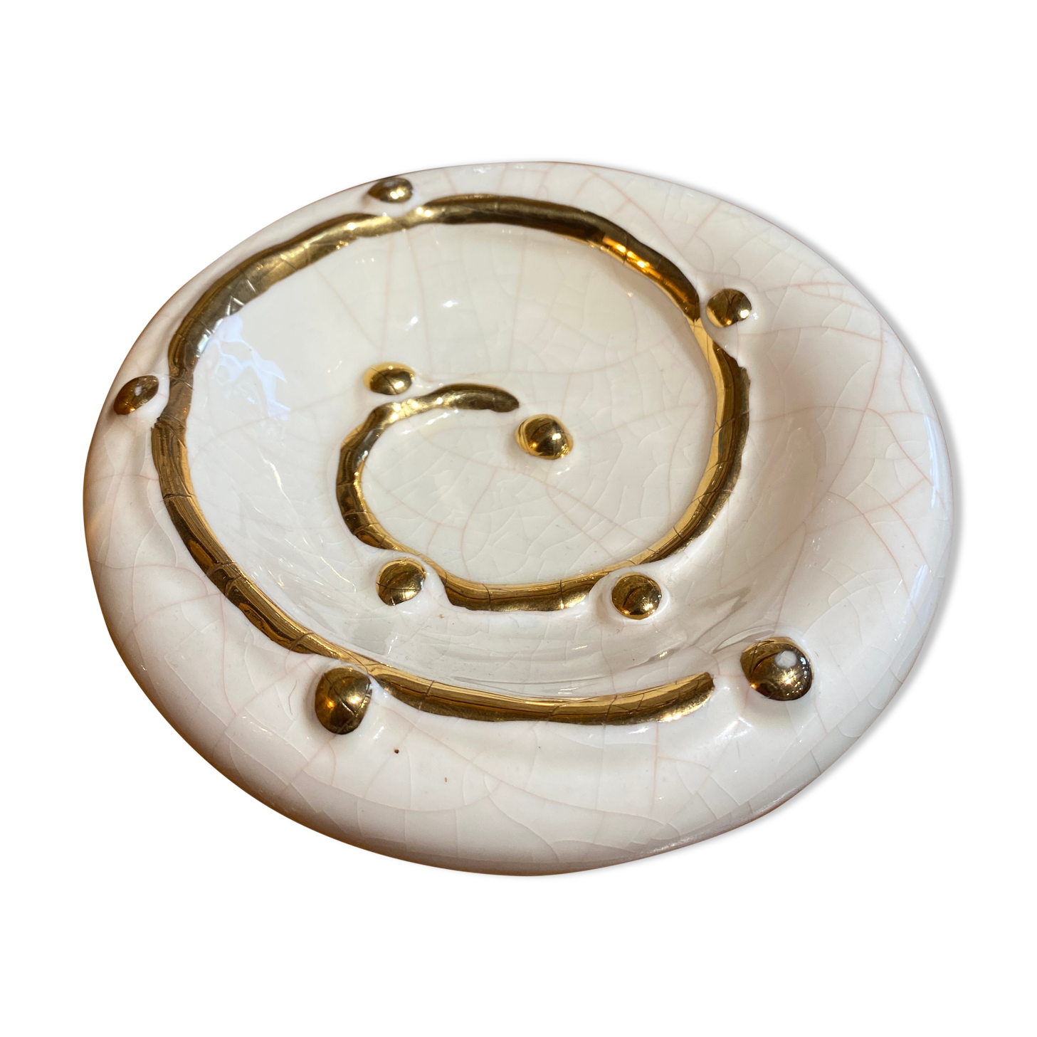 Empty pocket in Longwy earthenware