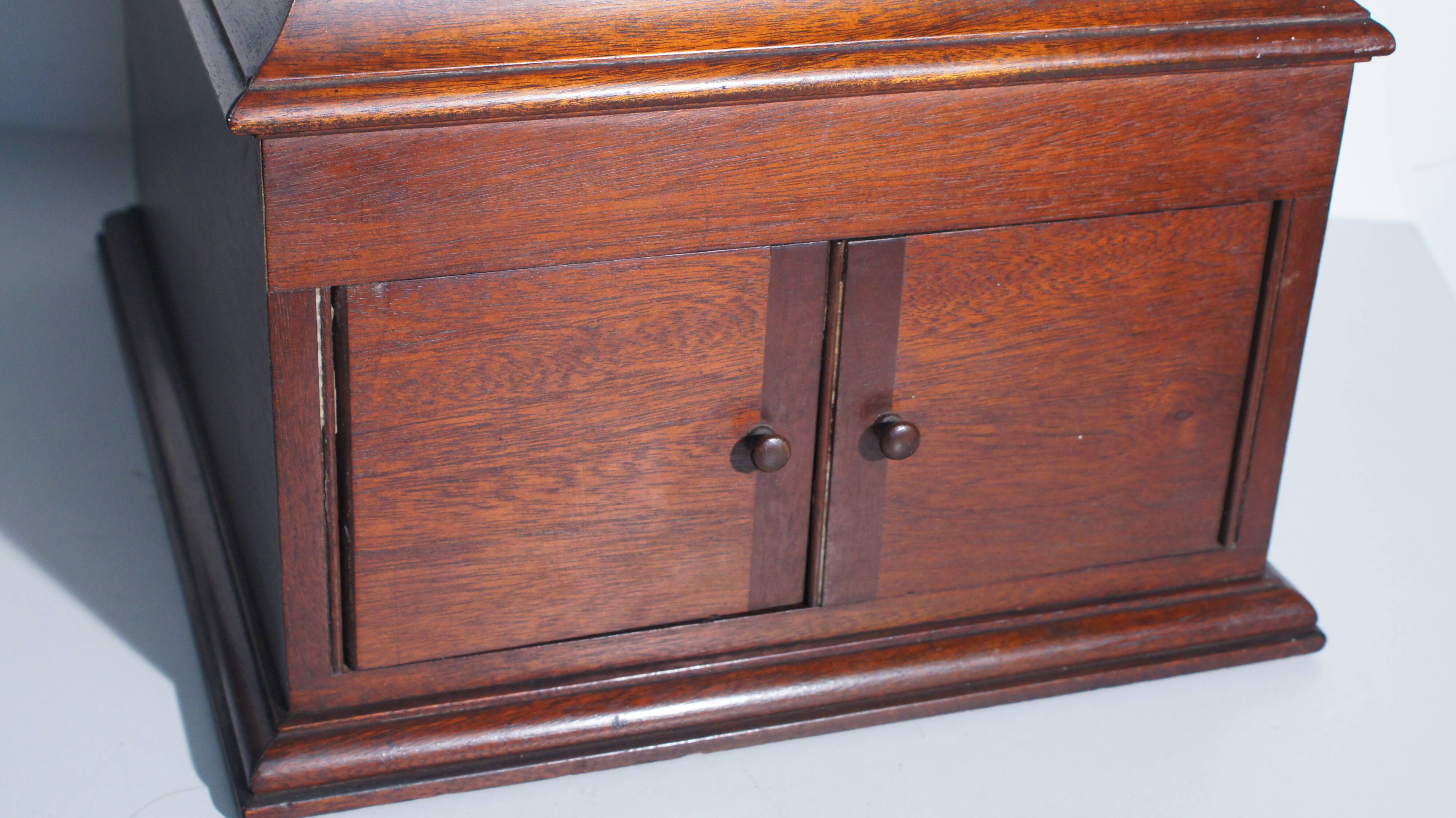 Gramophone turns model 103 old 1926