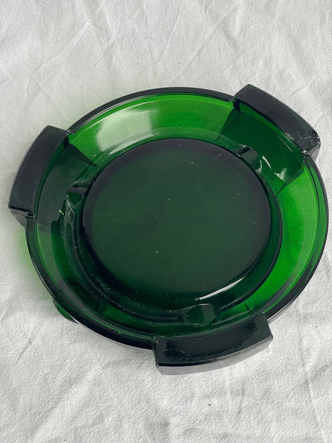 Green glass ashtray 70