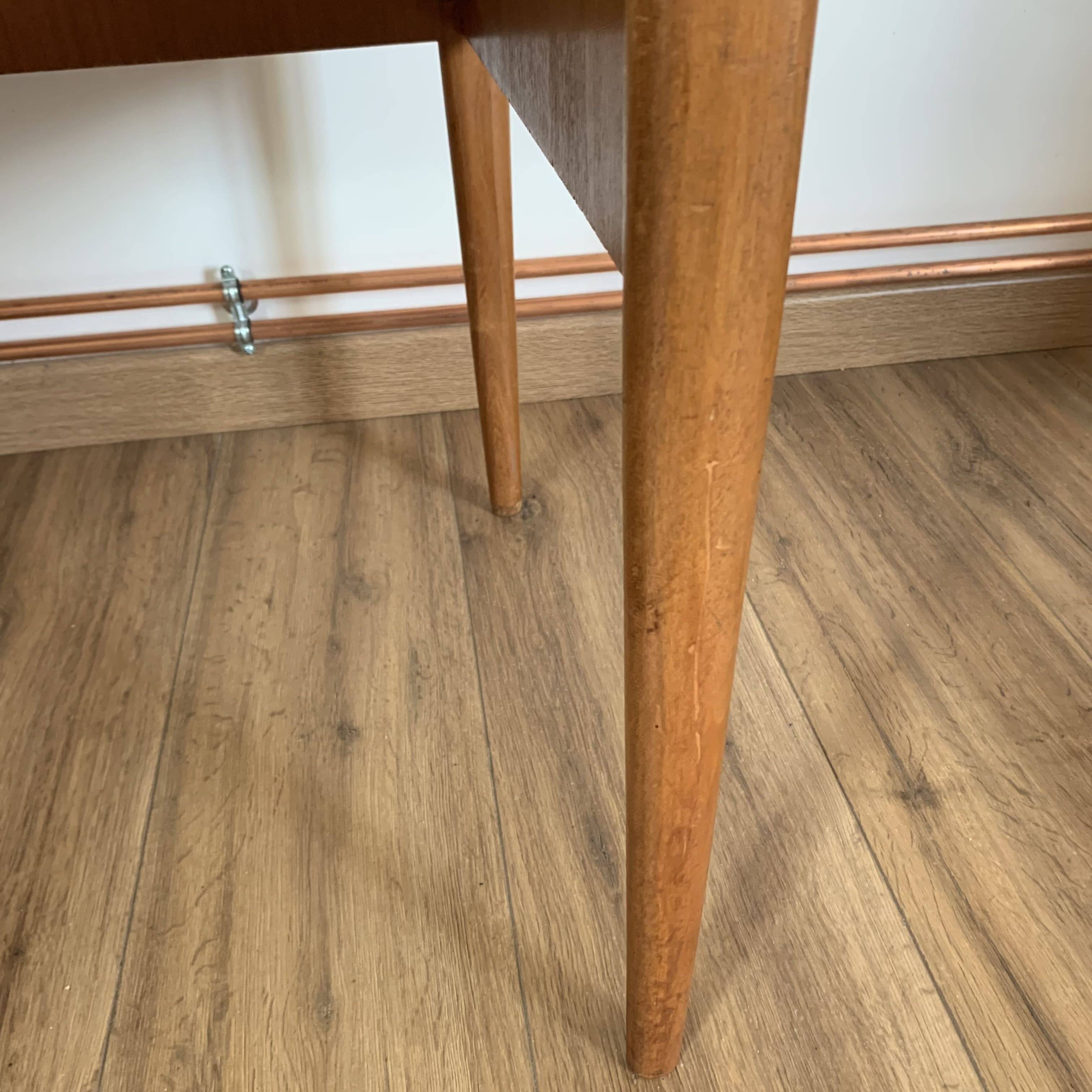 Vintage desk - 3 drawers