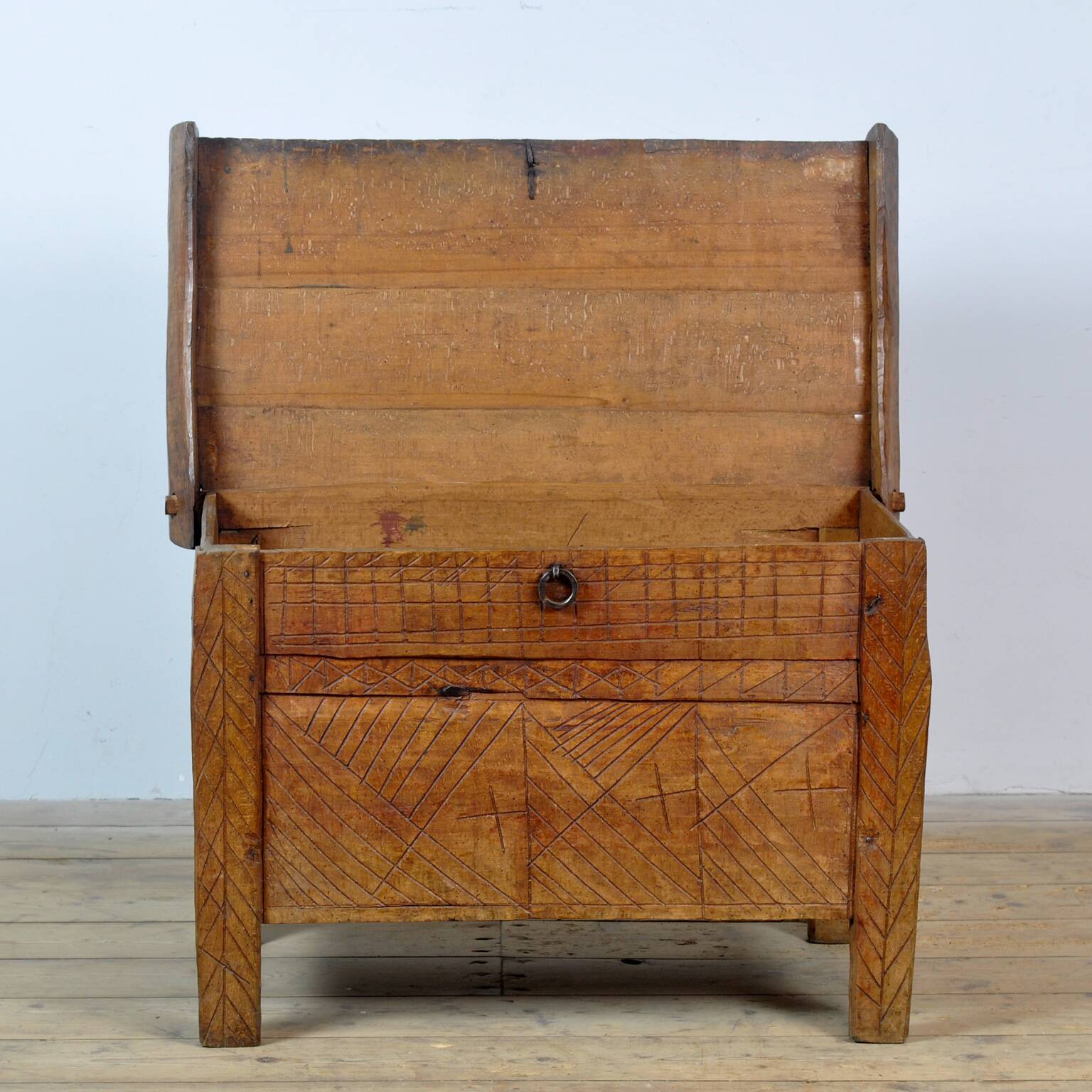 Antique shepherd's chest, 1880s