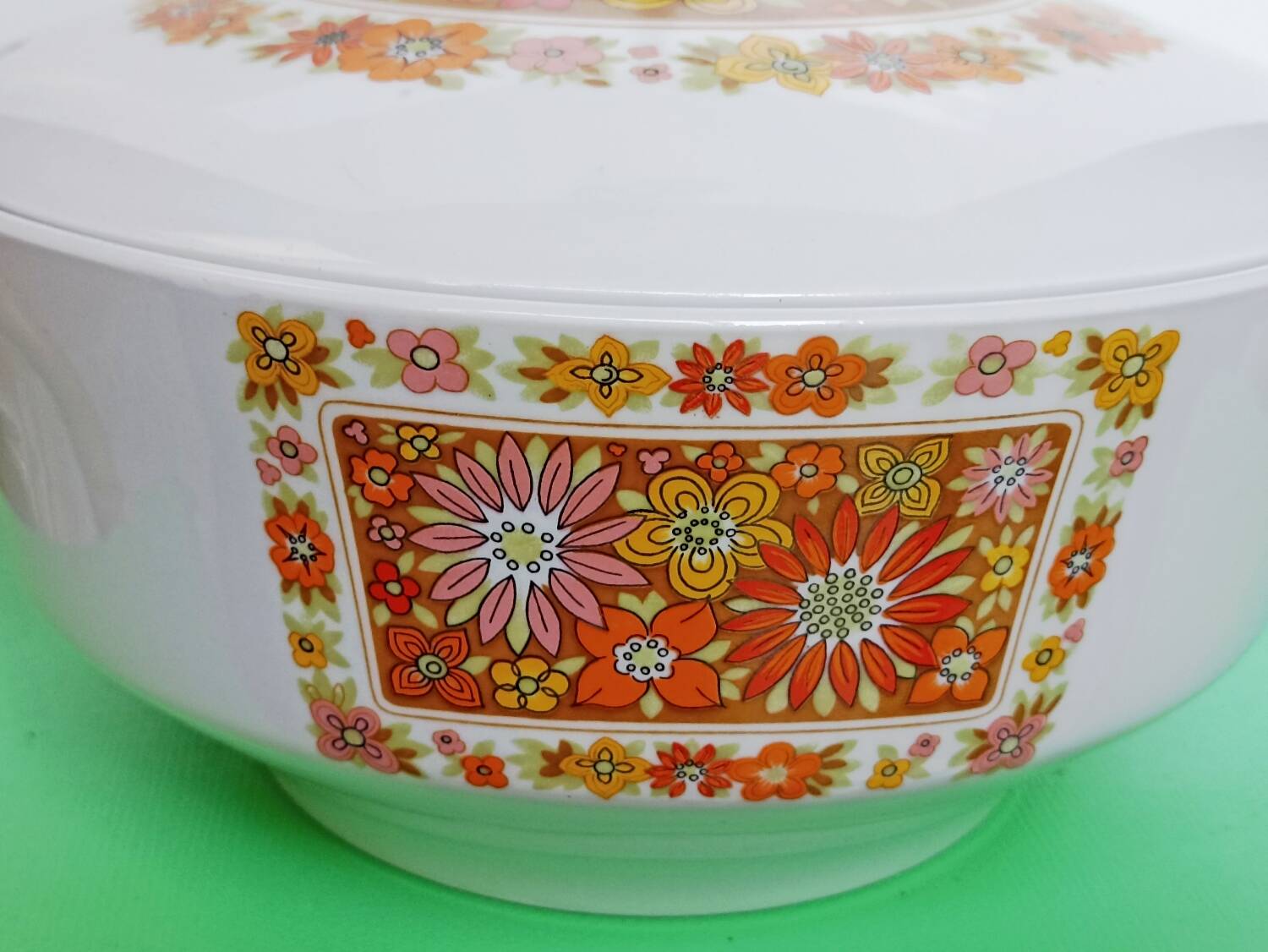 Soupière en porcelaine de Bavière
