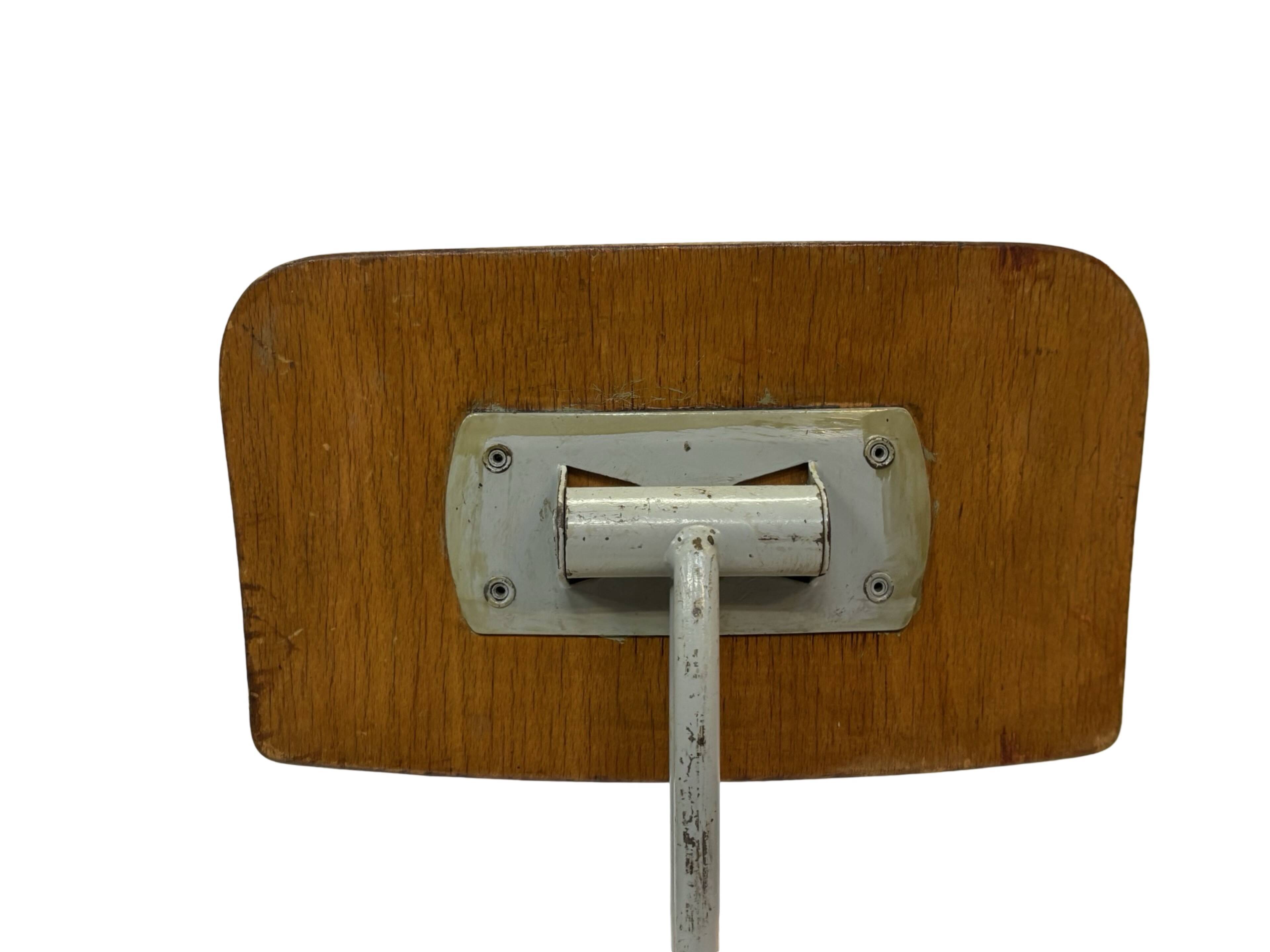 Vintage Friso Kramer chair from Ahrend de Cirkel dutch design