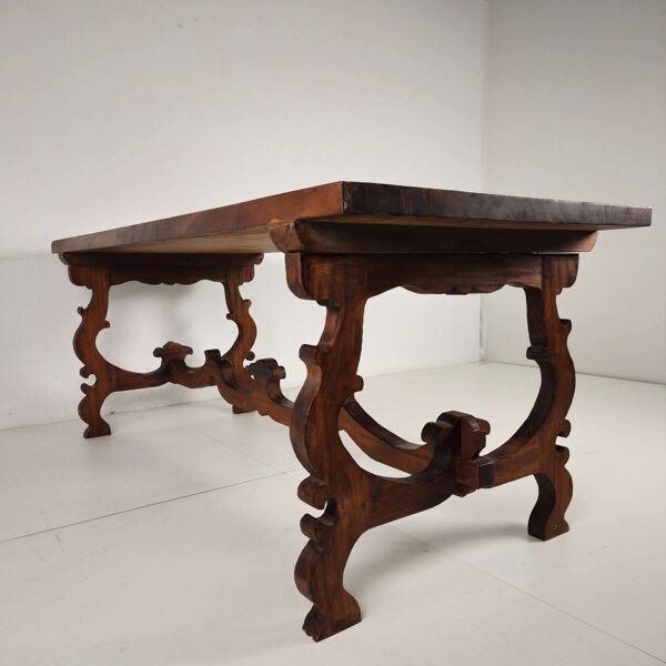 Table à manger espagnole en bois massif, 20e siècle