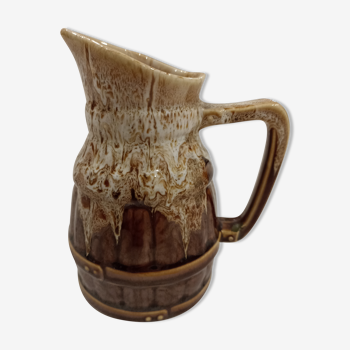 Ceramic pitcher barrel shape